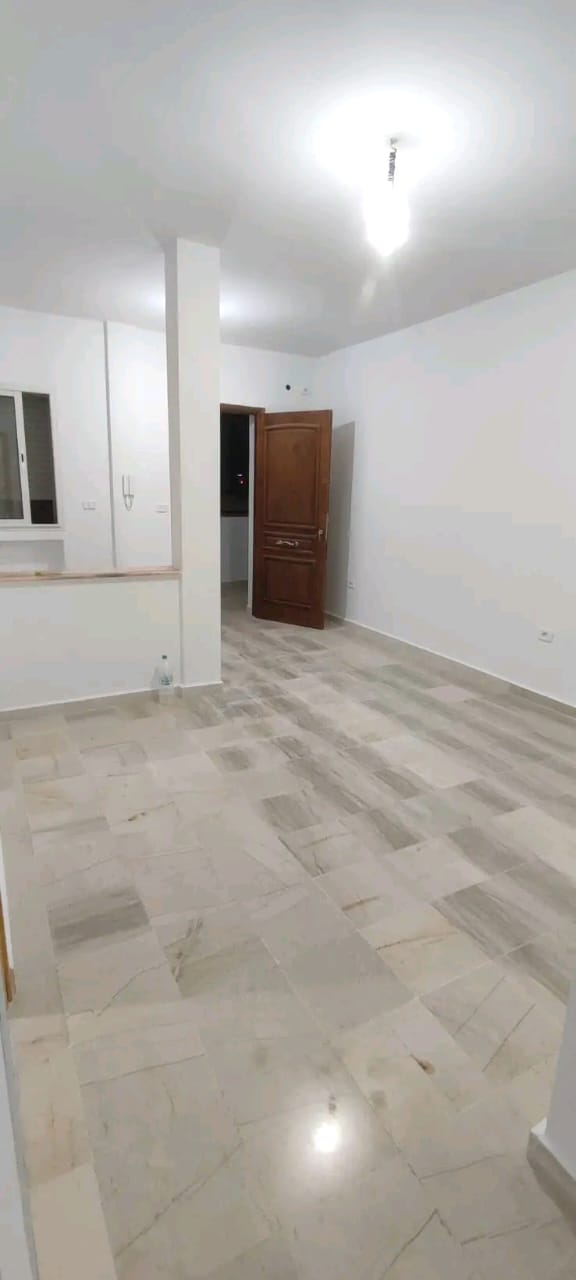 Ezzahra Ezzahra Location Appart. 3 pices Etage s2  ezzahra