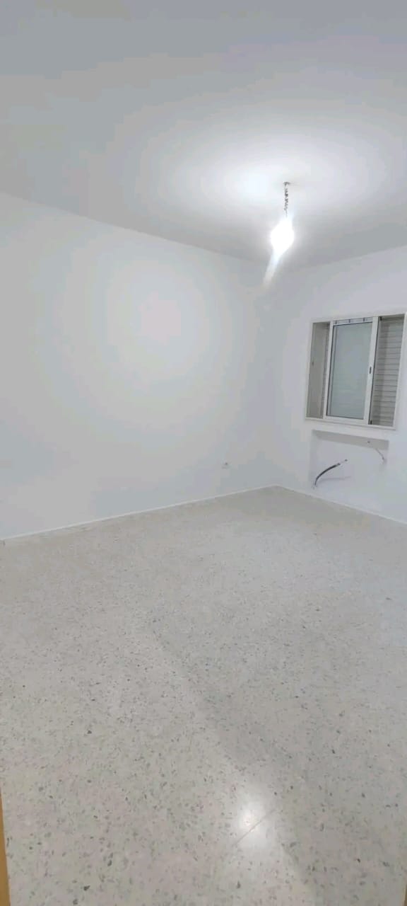 Ezzahra Ezzahra Location Appart. 3 pices Etage s2  ezzahra