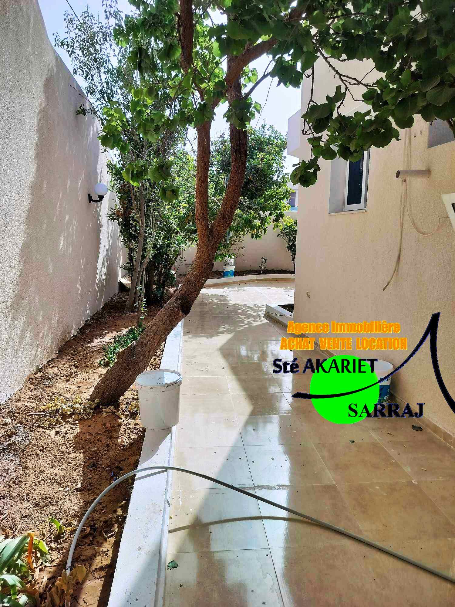 Akouda Akouda Vente Maisons Villa plain pied avec jardin et garage  akouda