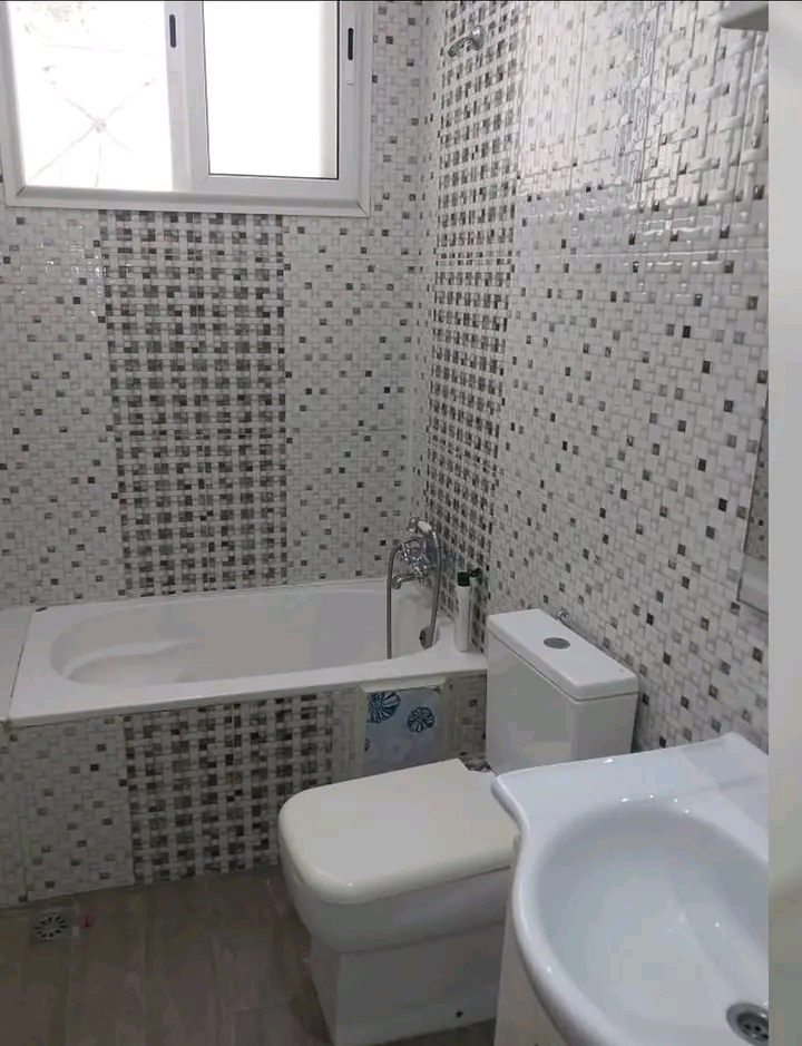 Ariana Ville El Menzah 5 Location Appart. 3 pices Rez de chausse d'une villa menzah 5