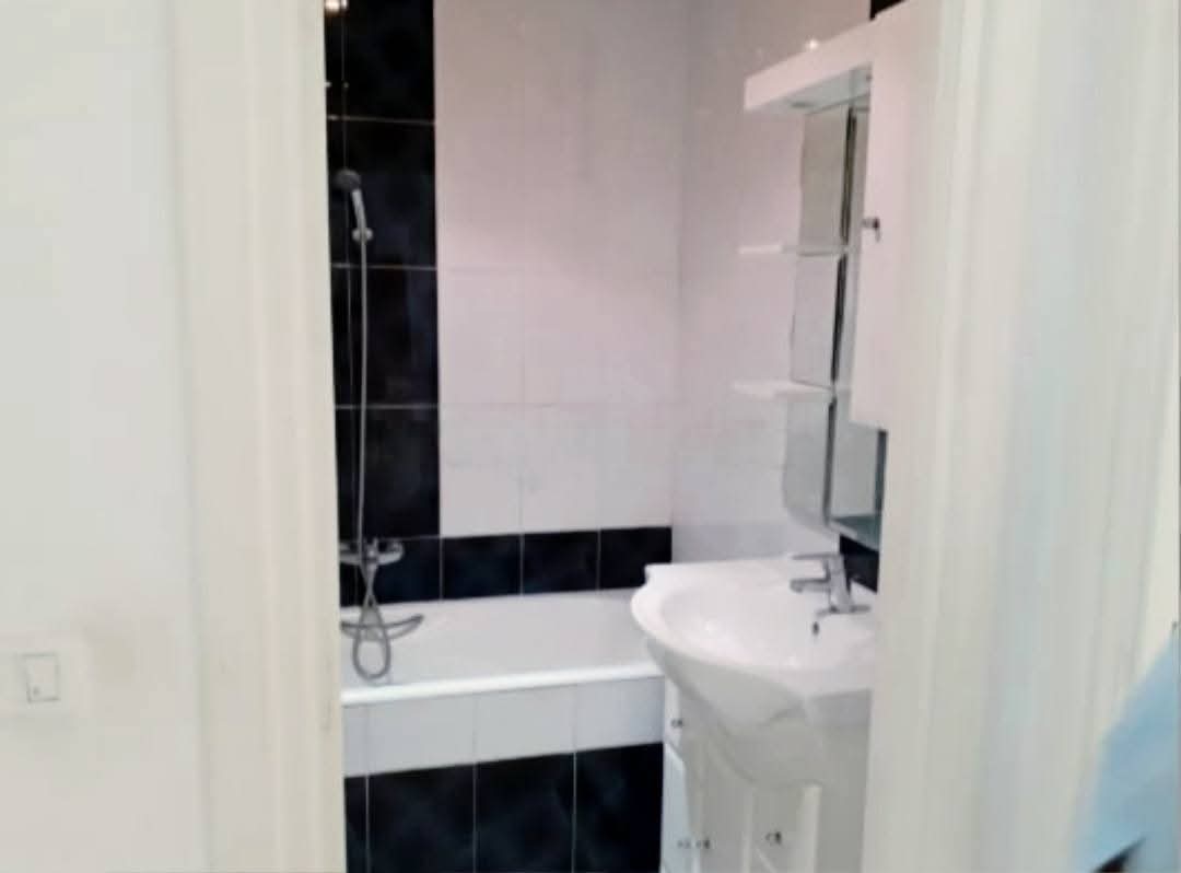 Ariana Ville Cite Ennasr 2 Location Appart. 4 pices Un appart s plus 3 cit nasr