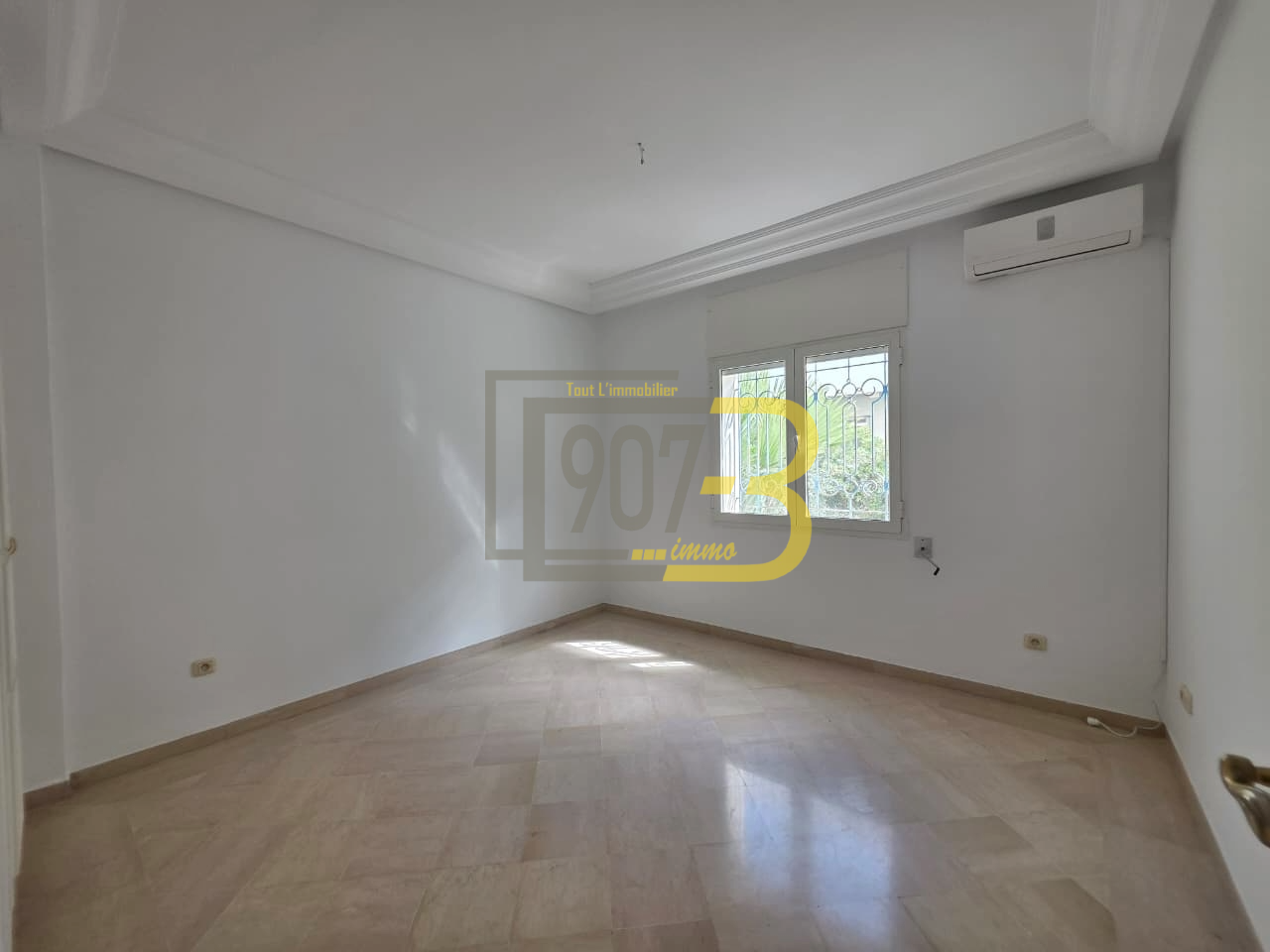 Ariana Ville Cite Ennasr 2 Vente Appart. 3 pices Appartement s3  cit ennasr