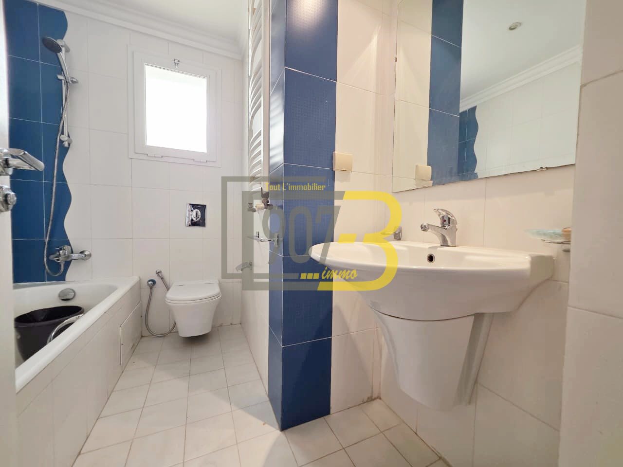 Ariana Ville Cite Ennasr 2 Location Appart. 4 pices Un appartement s4 vide  cit ennasr