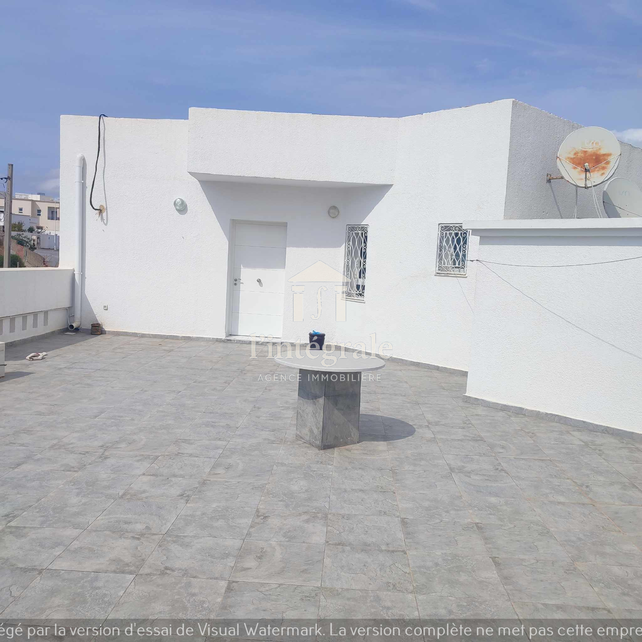 Mnihla Jardins d'el Menzah Location Appart. 3 pices S2 de standing avec garage