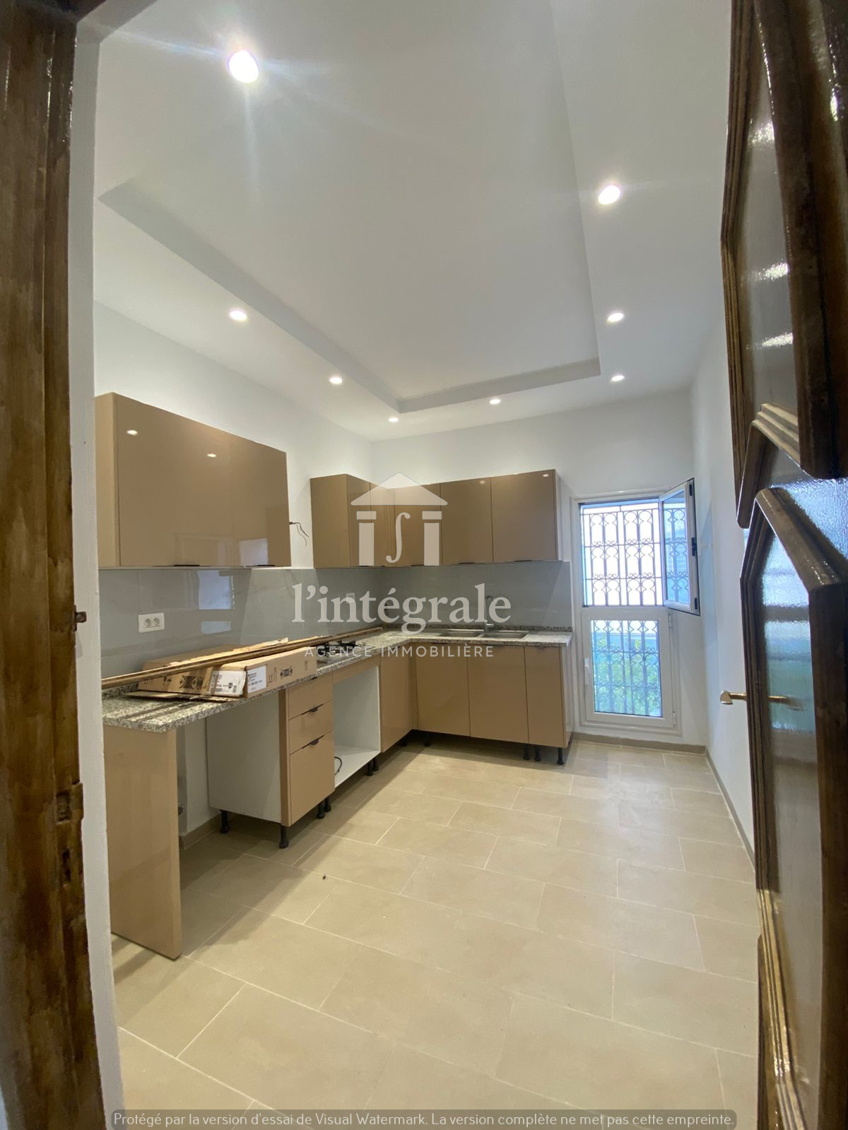 Ariana Ville Borj El Baccouche Location Appart. 4 pices S3 tout neuf