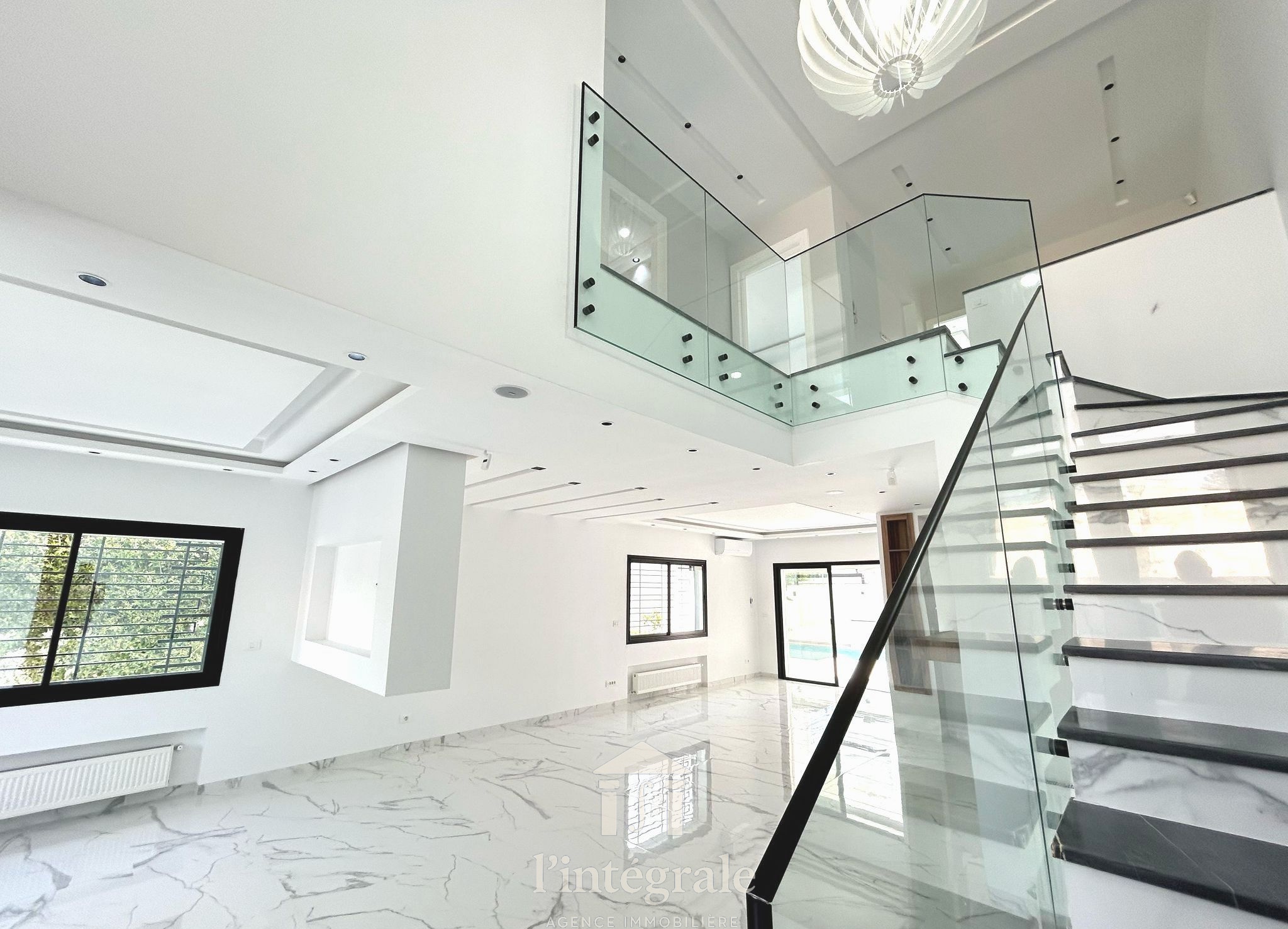 La Soukra Chotrana 1 Location Maisons Superbe duplex moderne  chotrana1