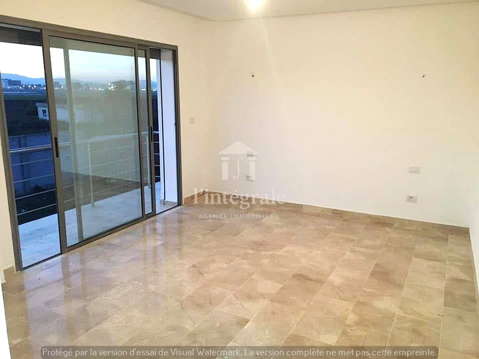 La Soukra La Soukra Location Maisons Une splendide villa avec piscine