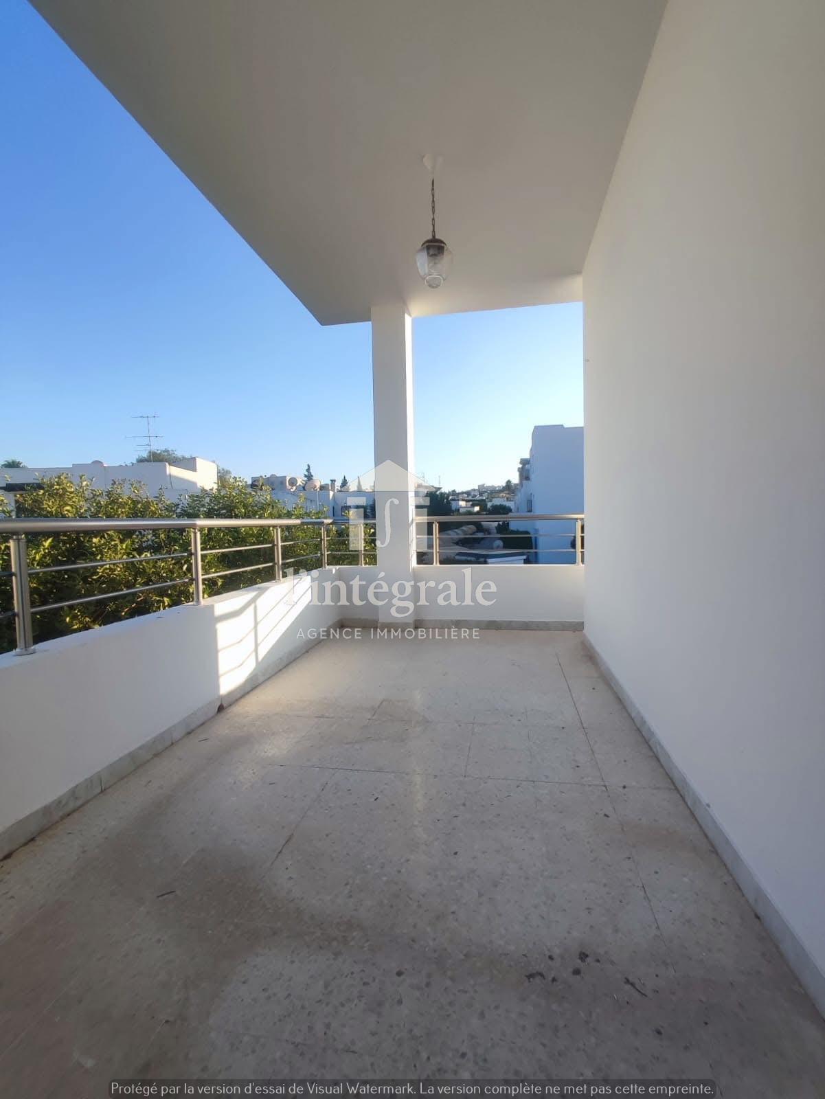 El Menzah El Menzah 9 Location Maisons Un beau duplex avec jardin