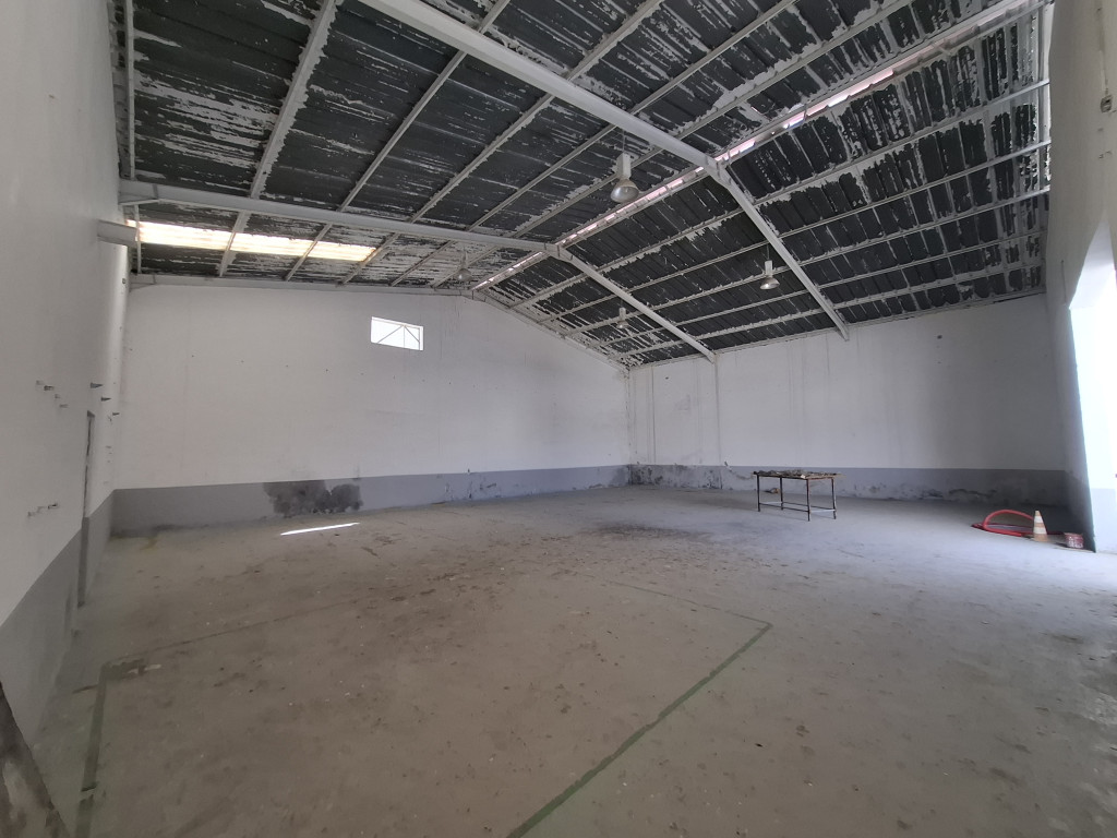 Ben Arous Ben Arous Bureaux & Commerces Surfaces Dpt 800 m  bir el kassa