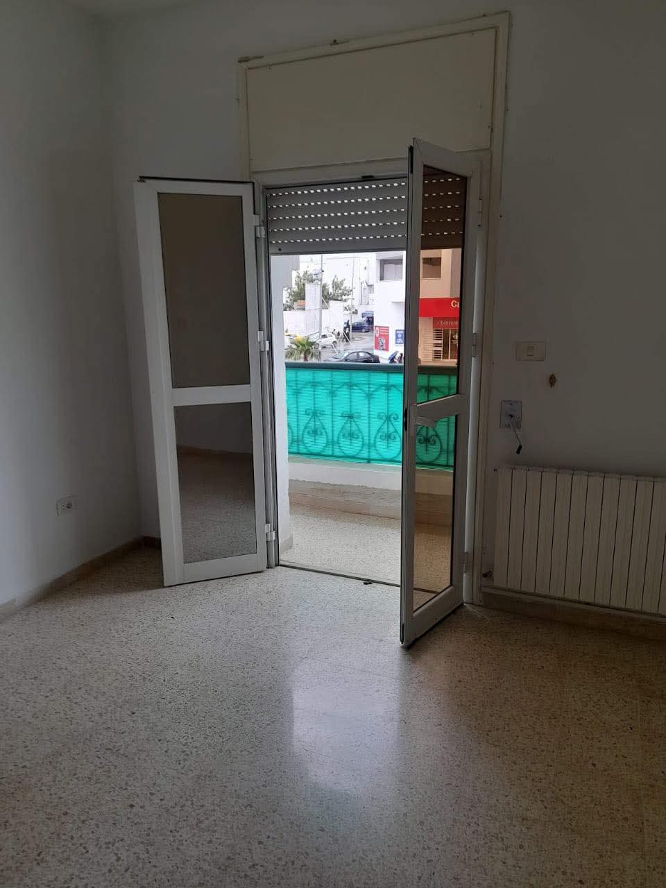 El Mourouj El Mourouj Location Appart. 2 pices Appartement m4 en face carrefour