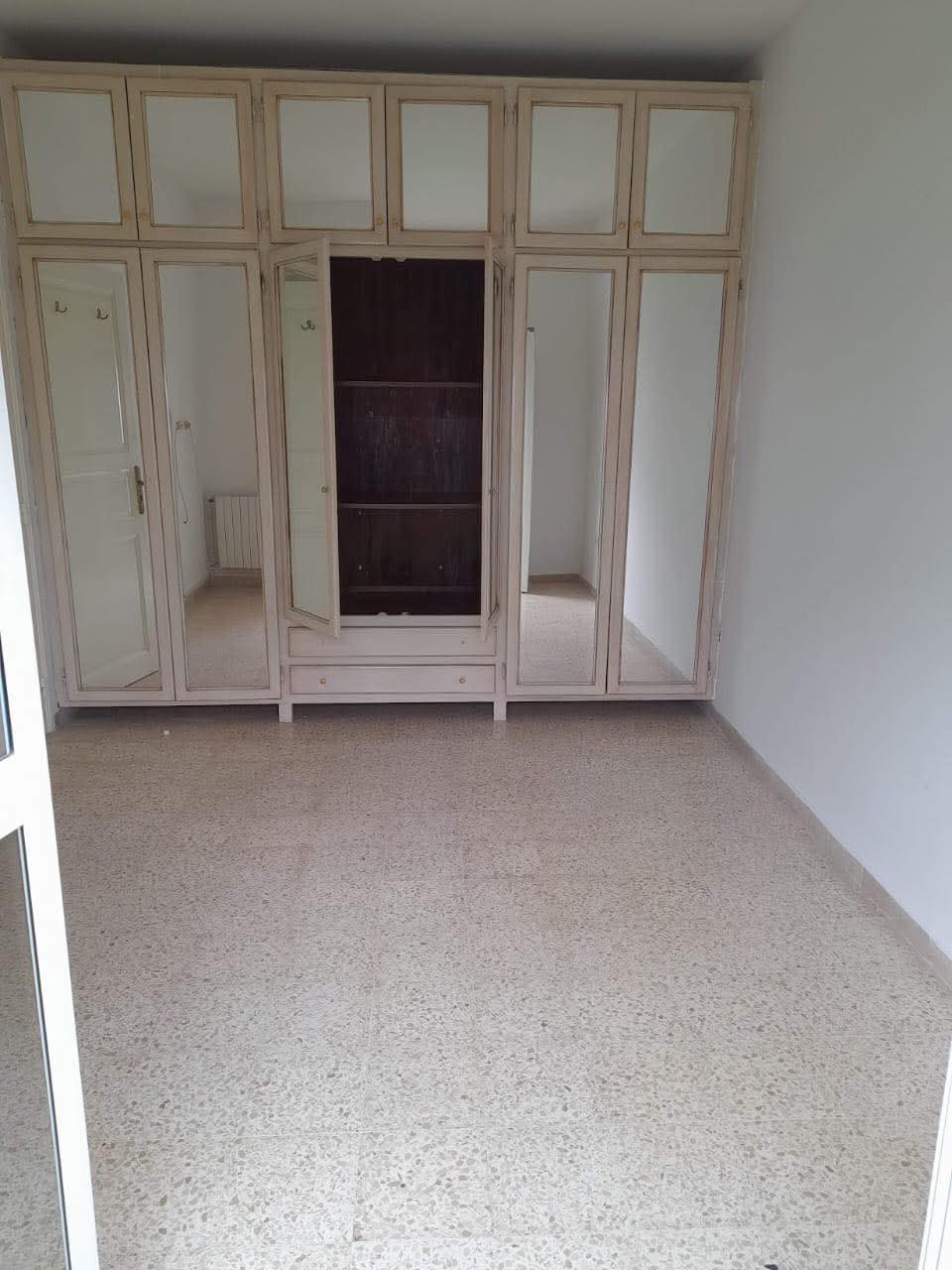 El Mourouj El Mourouj Location Appart. 2 pices Appartement m4 en face carrefour