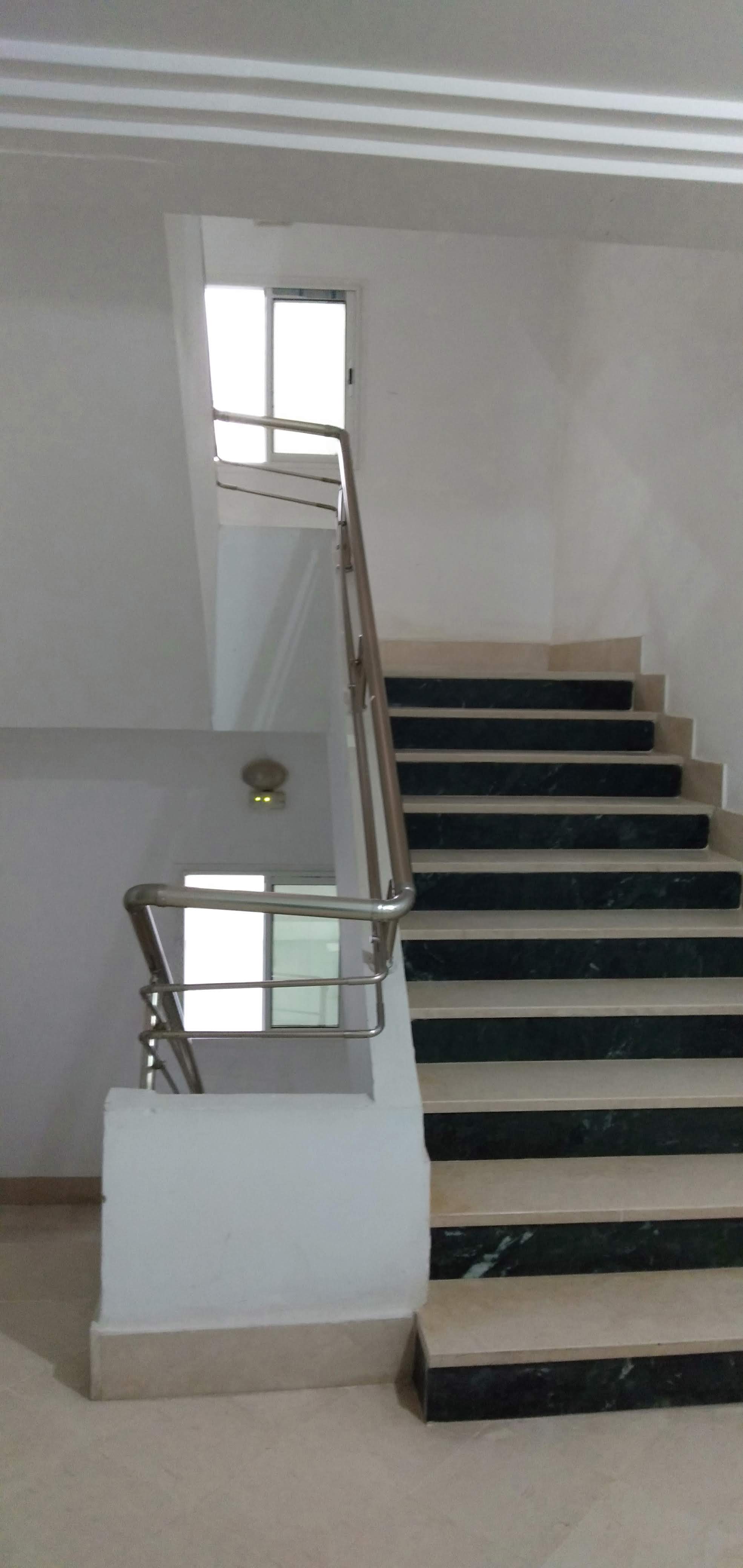 Le Bardo Le Bardo Location Appart. 3 pices Offre des bureaux