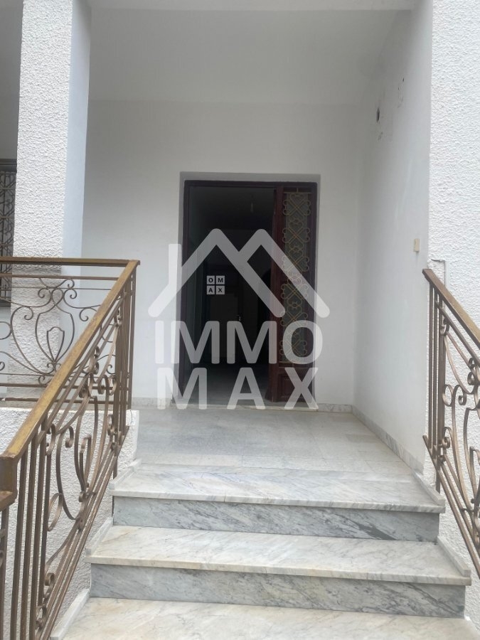 Ariana Ville&nbsp;El Menzah 6&nbsp;Location&nbsp;Appart. 5 pi�ces+&nbsp;Etage de villa s5 menzah 6
