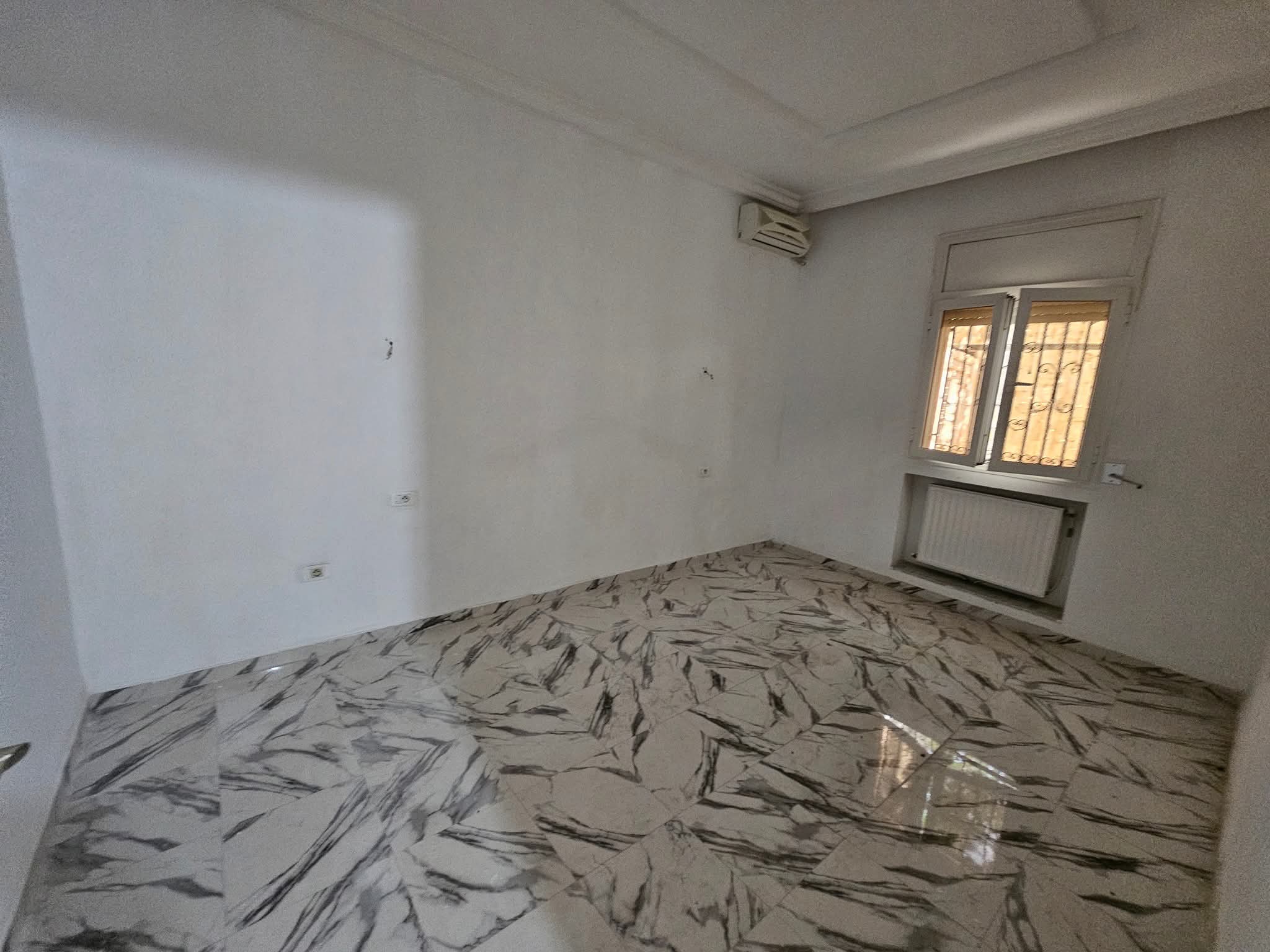 La Soukra Borj Louzir Vente Appart. 3 pices Rdc s2 190 md bahi ladgham borj louzir