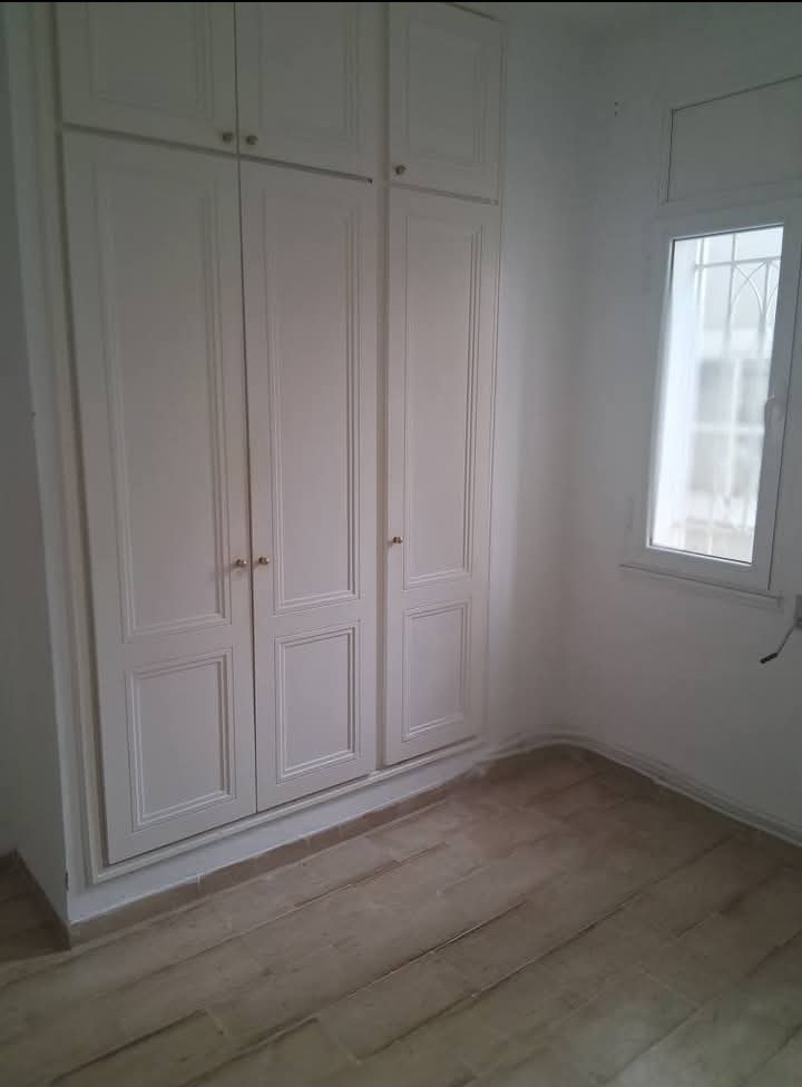 La Soukra La Soukra Location Appart. 4 pices S3 rdc soukra zone monoprix