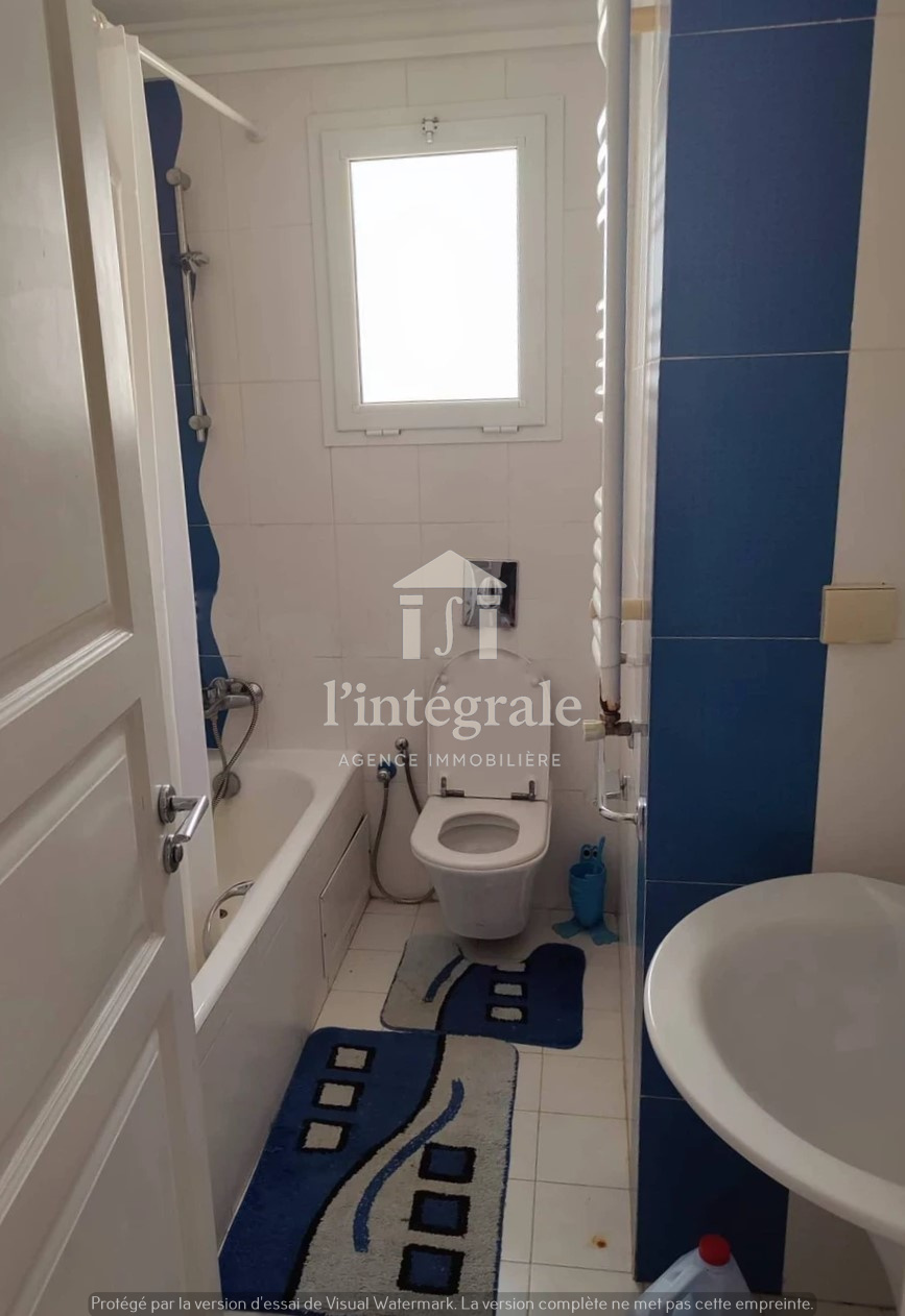Ariana Ville Cite Ennasr 2 Location Appart. 5 pices+ Grand s4 enasser2 vide