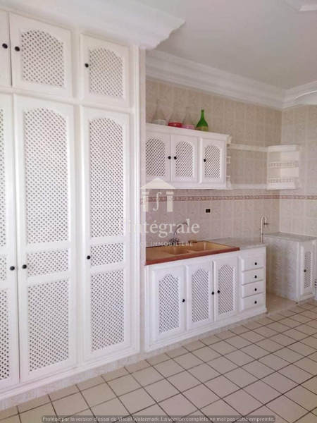 Ariana Ville Cite Ennasr 2 Location Appart. 4 pices Grand et lumineux s3