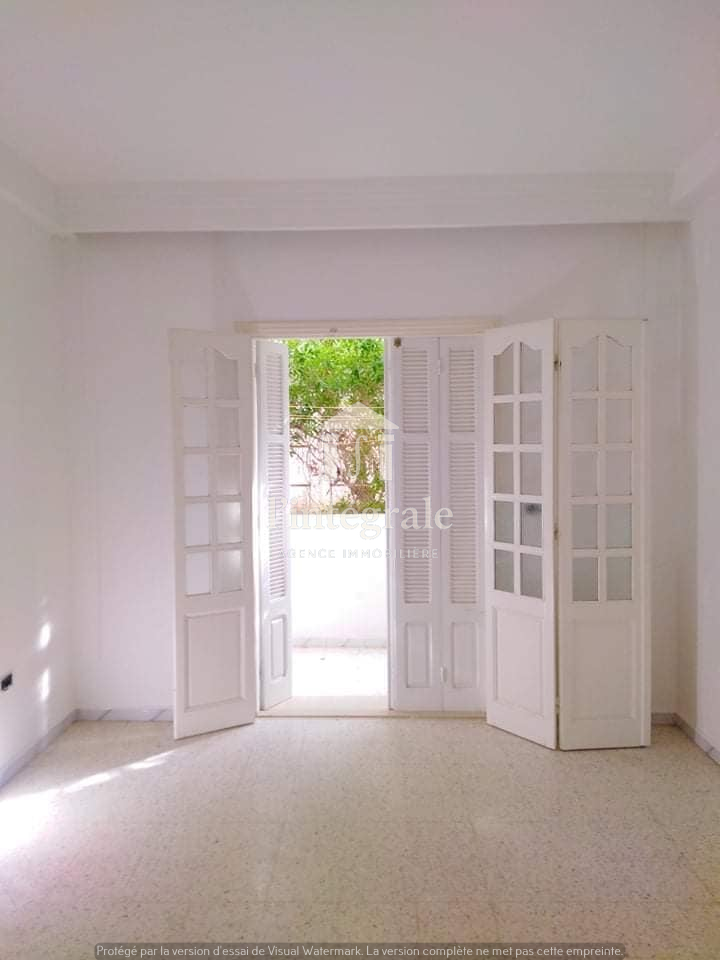 Ariana Ville Cite Ennasr 2 Location Appart. 4 pices Grand et lumineux s3