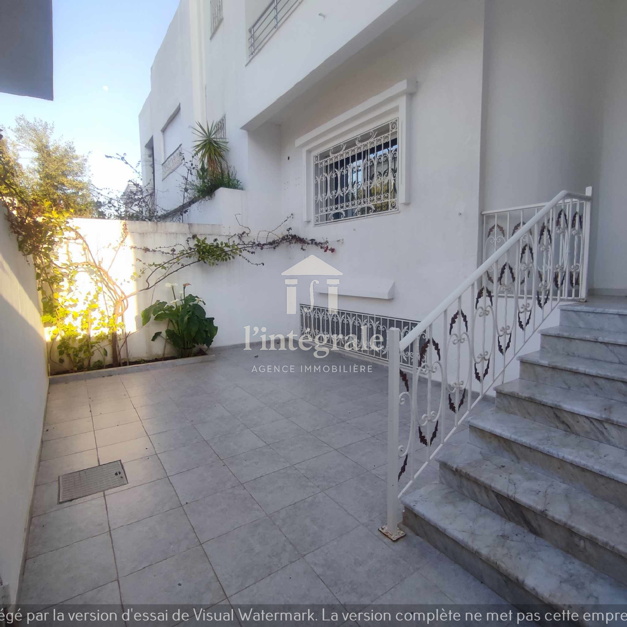Mnihla Jardins d'el Menzah Location Maisons Vaste rez de chausse d'une villa indpendant