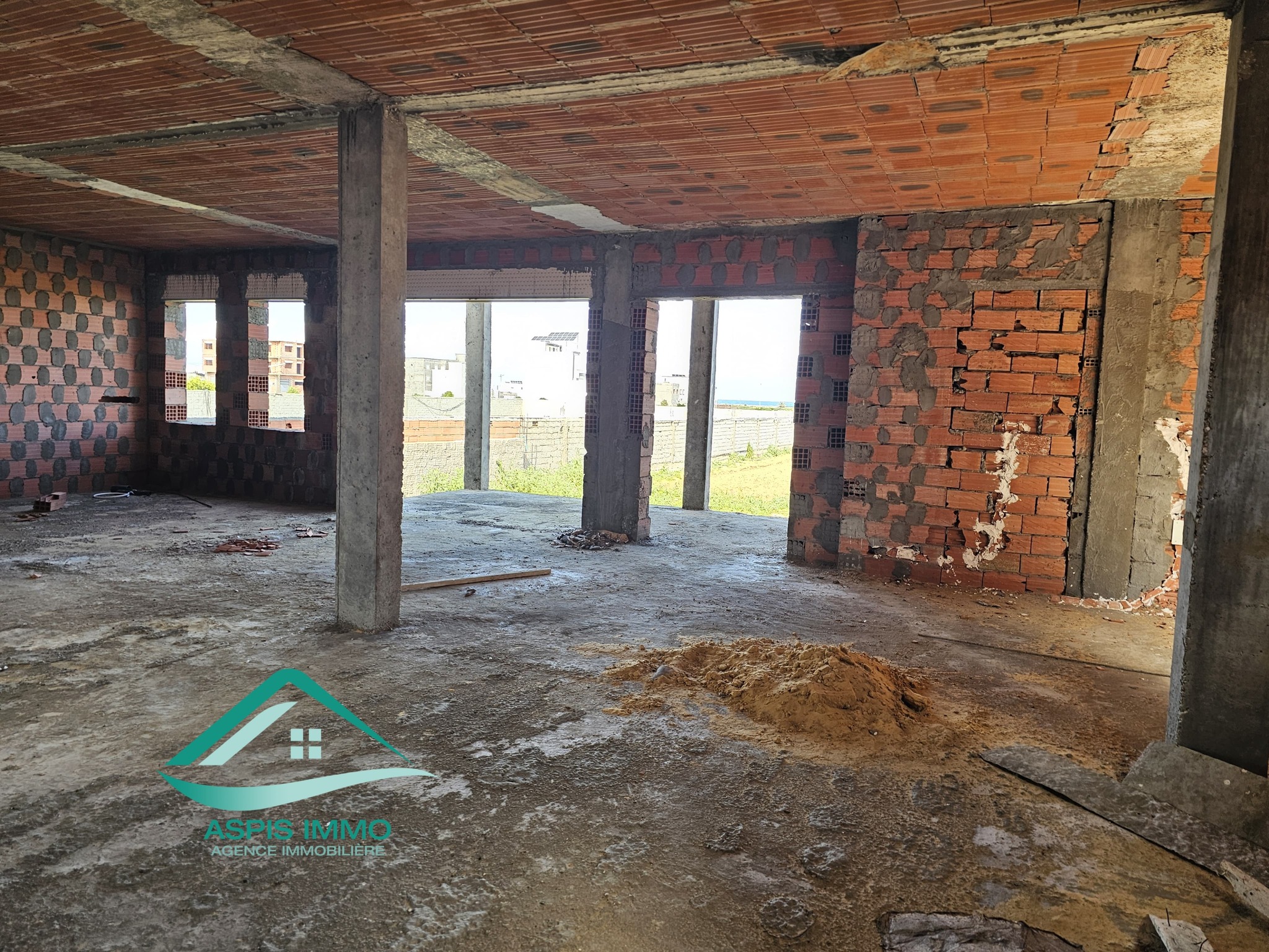 Kelibia Dar Allouche Vente Maisons Vt982 maison inacheve 300 m2  dar allouch