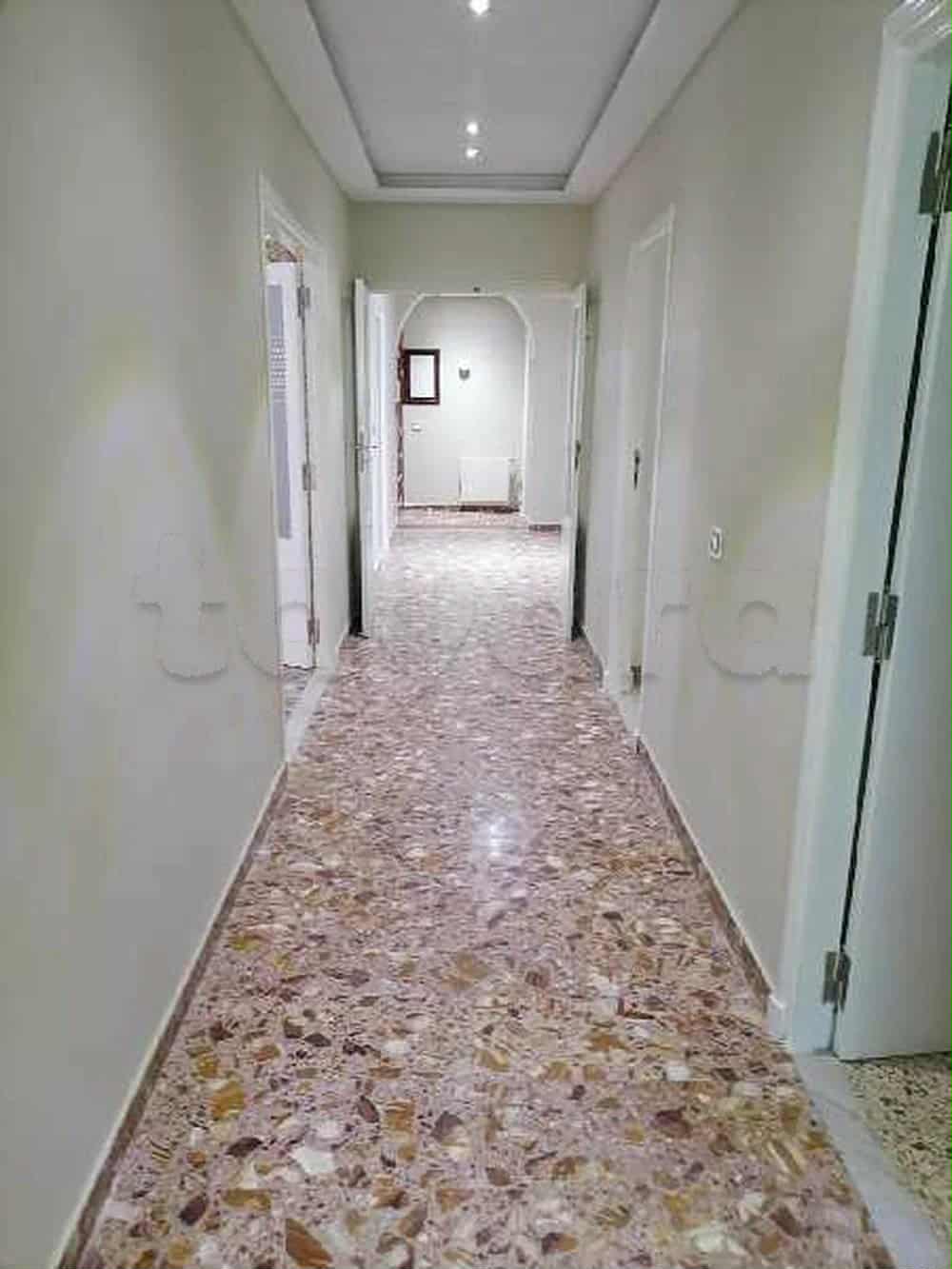 Mannouba La Mannouba Location Appart. 4 pices Etage de villa