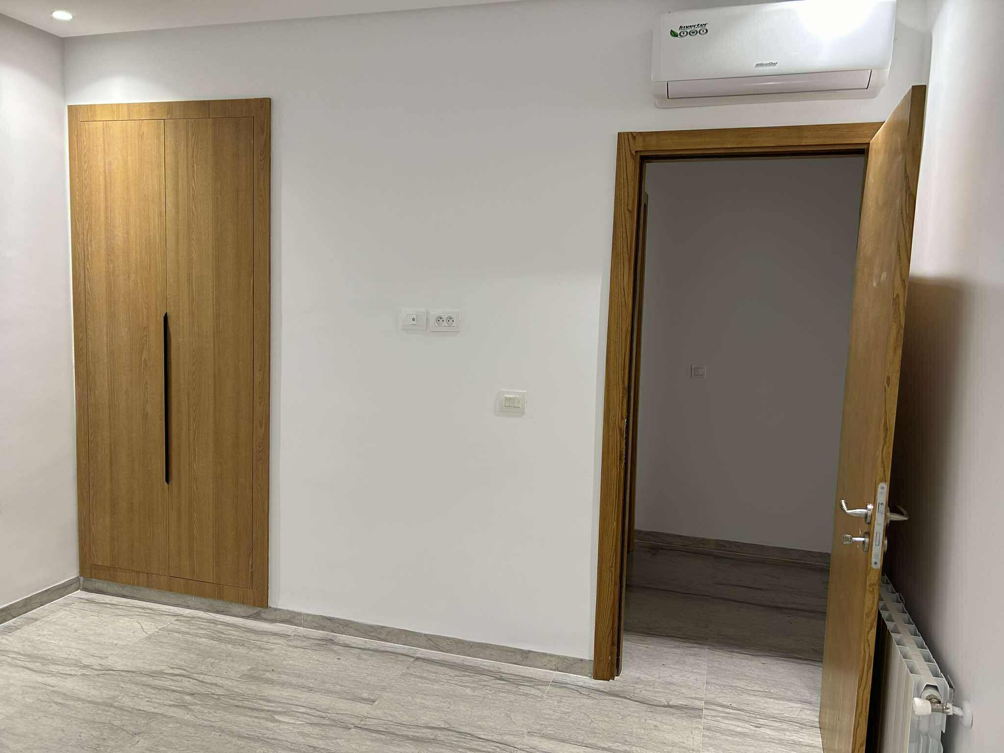 La Marsa El Aouina Location Appart. 4 pices Grand s3 neuf nouvelle soukra direct propritaire