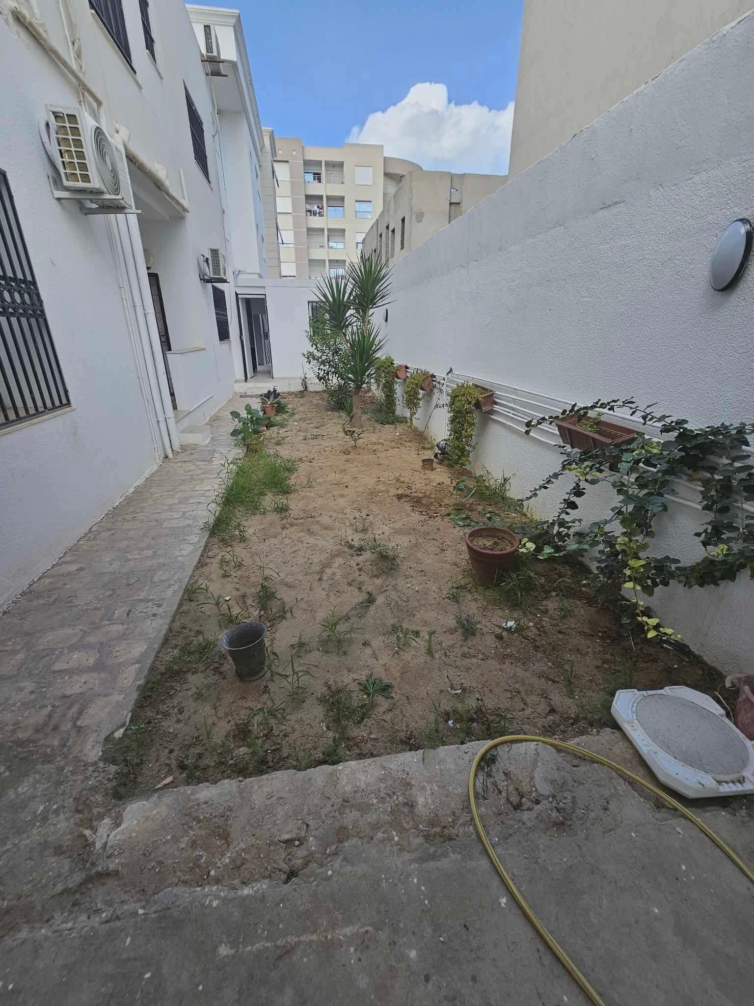 Ain Zaghouan Jardins de Carthage Location Appart. 2 pices Studio s1 850d jardin de carthage