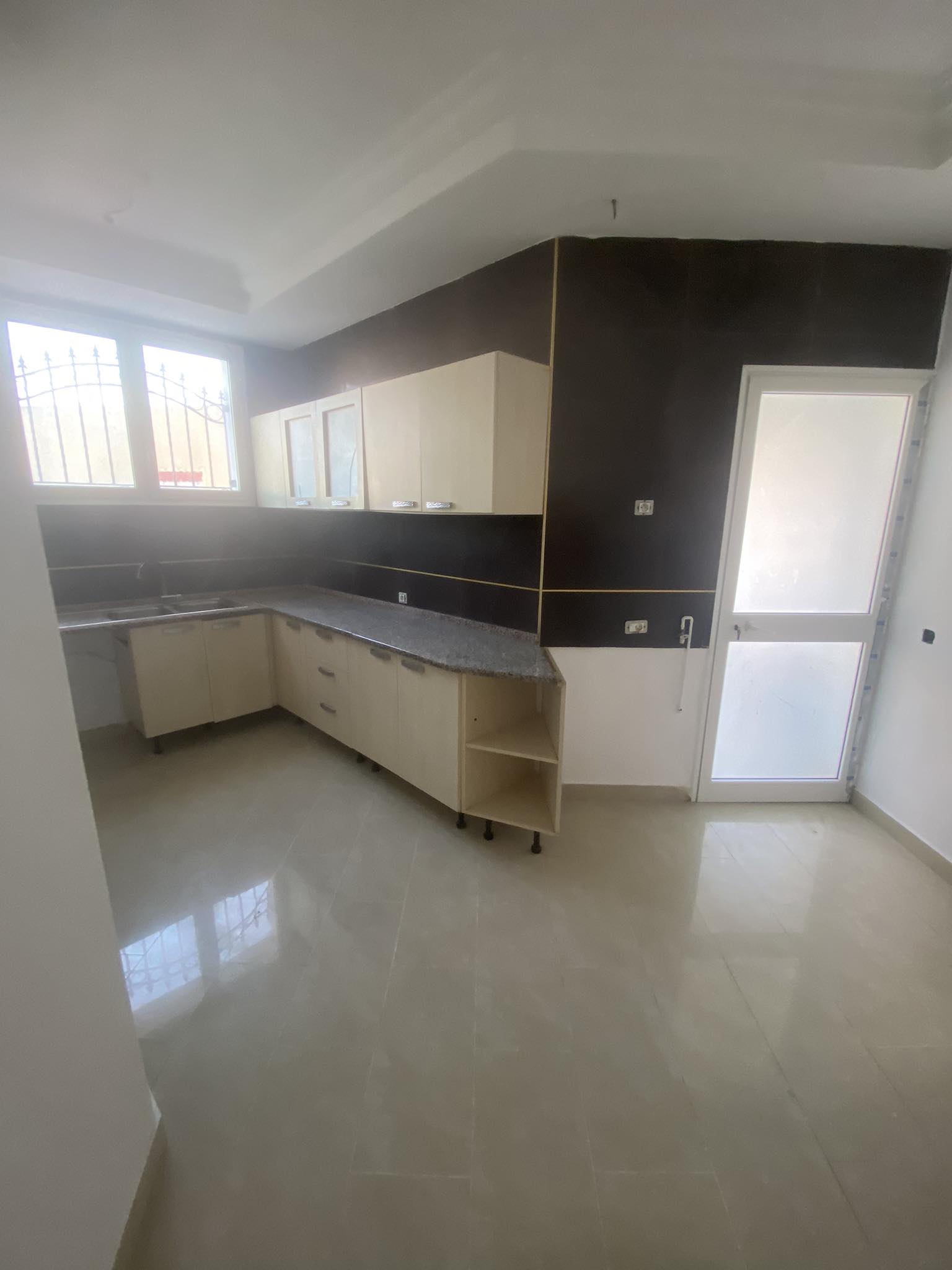 Ariana Ville Riadh Landlous Location Maisons Etage de villa s4 1500 d riadh el andalous