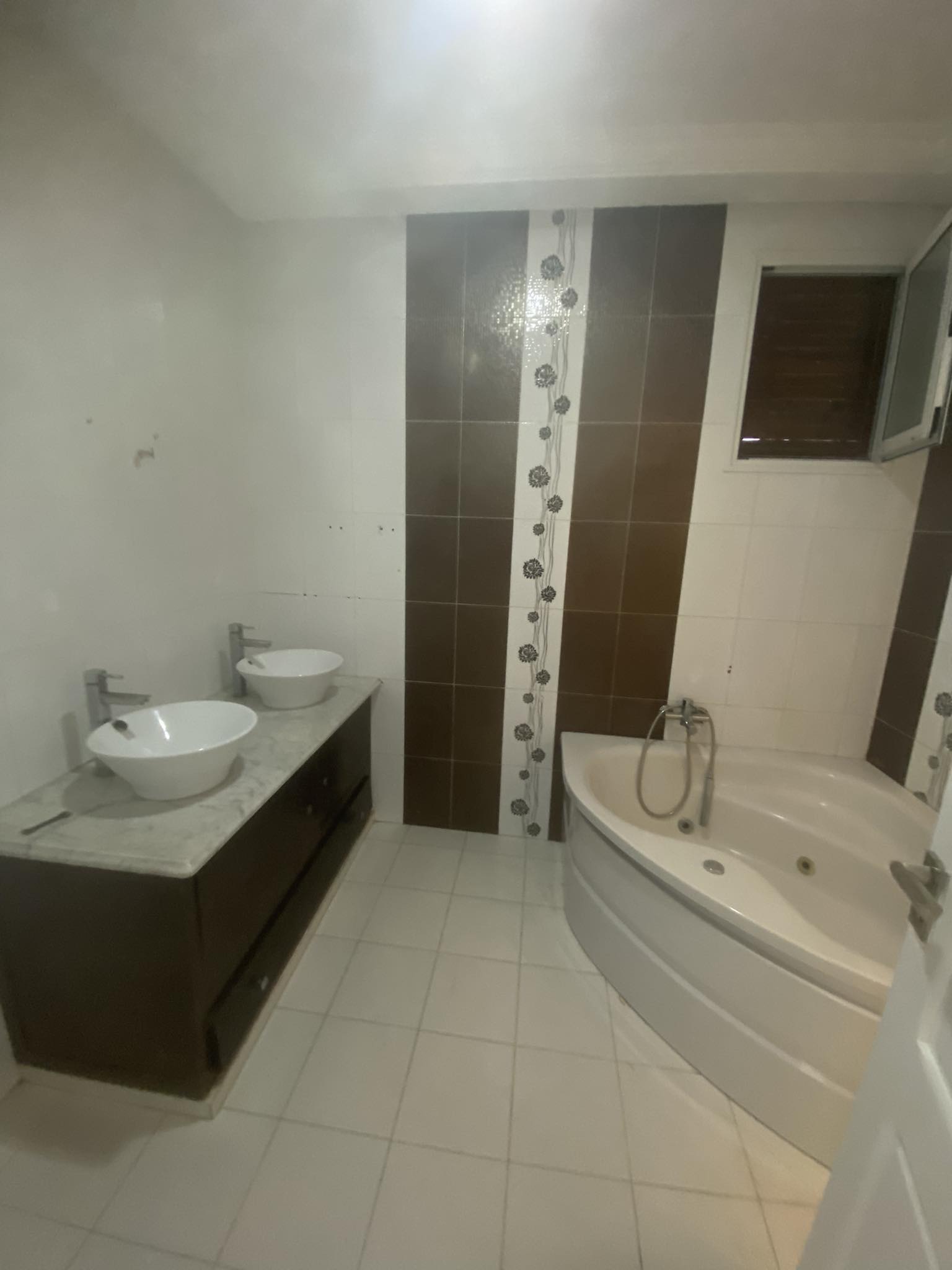 Ariana Ville Riadh Landlous Location Maisons Etage de villa s4 1500 d riadh el andalous