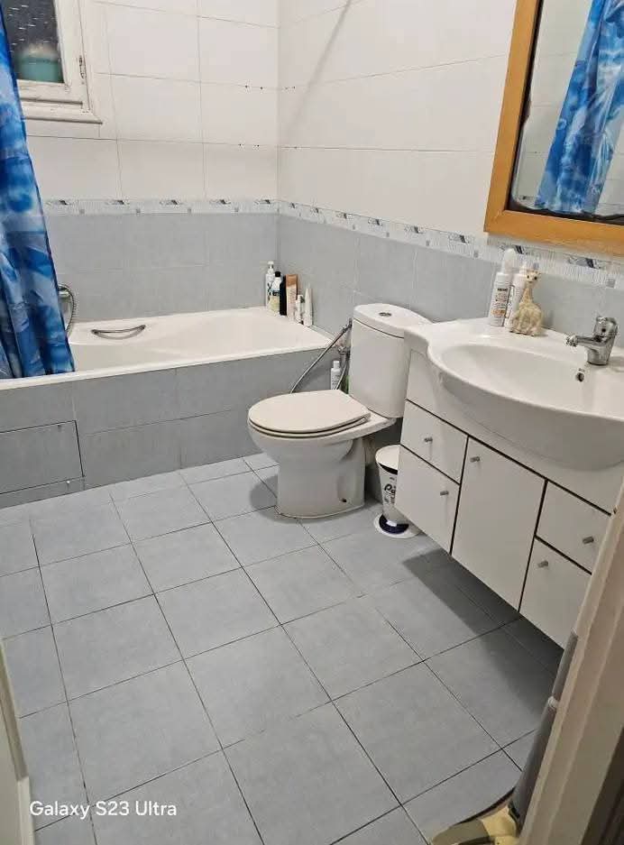 Ariana Ville Riadh Landlous Location Appart. 4 pices S3 1400 d riadh el andalous