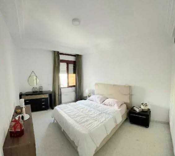 El Menzah El Menzah 4 Location Appart. 4 pices Etage de villa 1850 d menzah 4