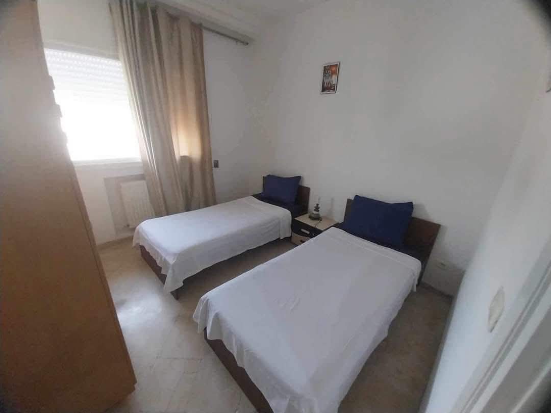 Ariana Ville Cite Ennasr 2 Location Appart. 3 pices S2 meuble 1750 d ennasr 2