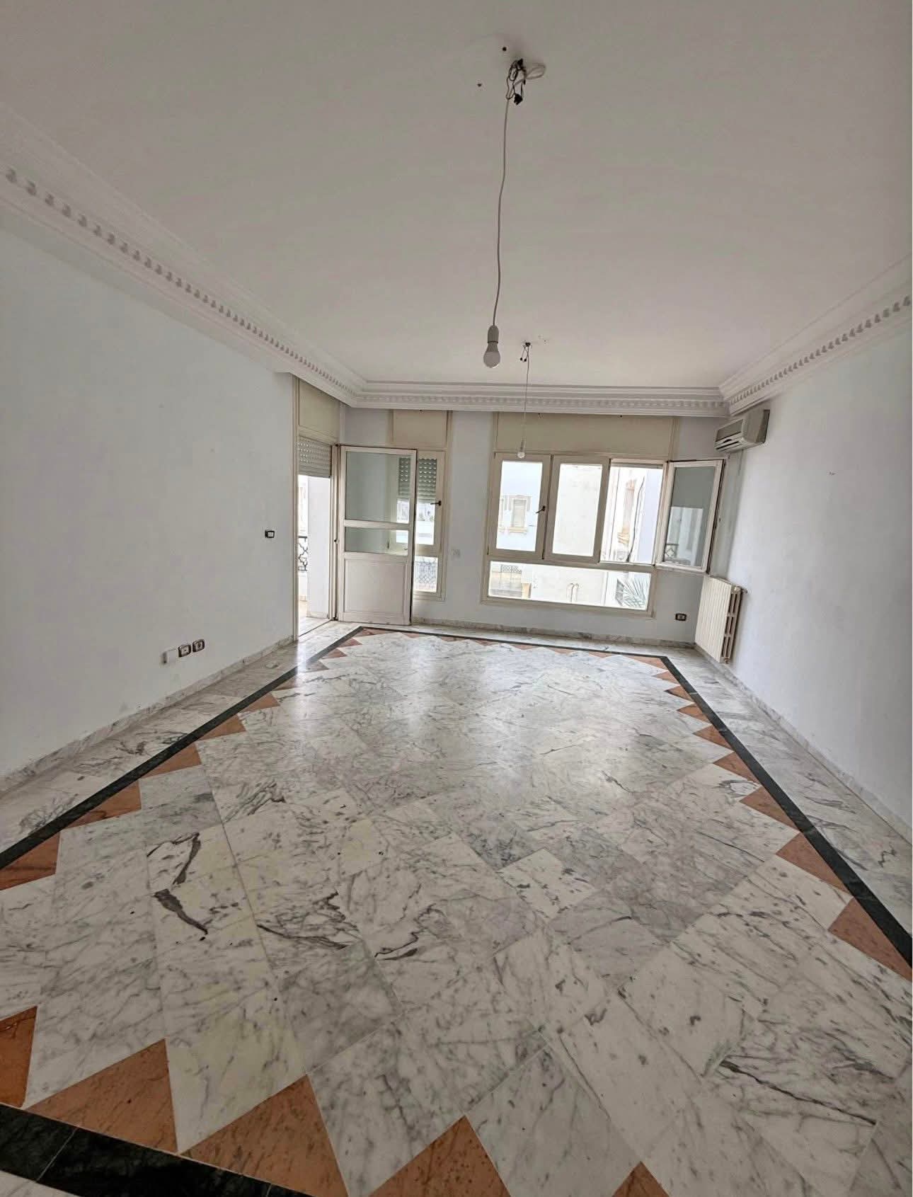 Ariana Ville Cite Ennasr 2 Location Appart. 3 pices S2 1200d ennasr 2