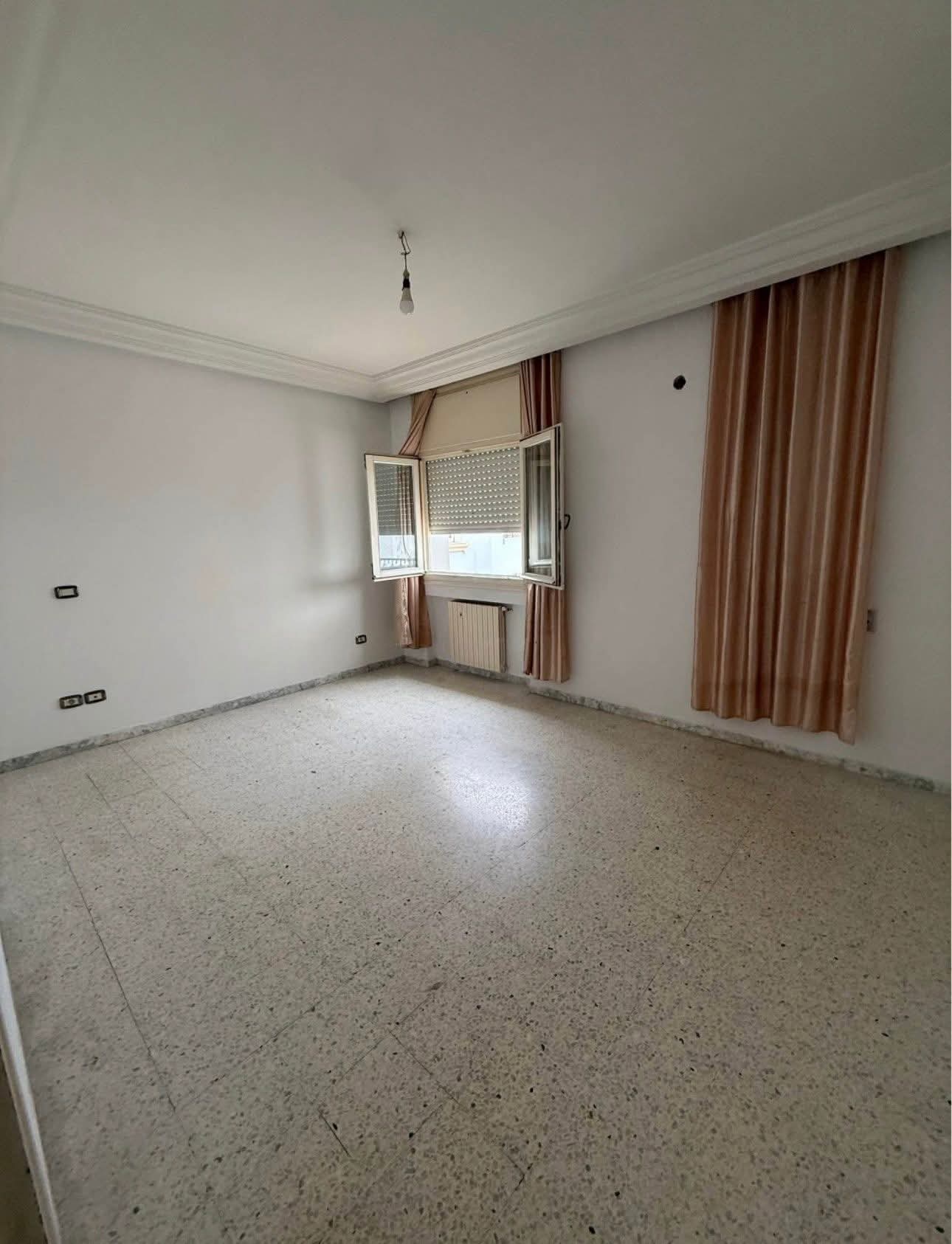 Ariana Ville Cite Ennasr 2 Location Appart. 3 pices S2 1200d ennasr 2