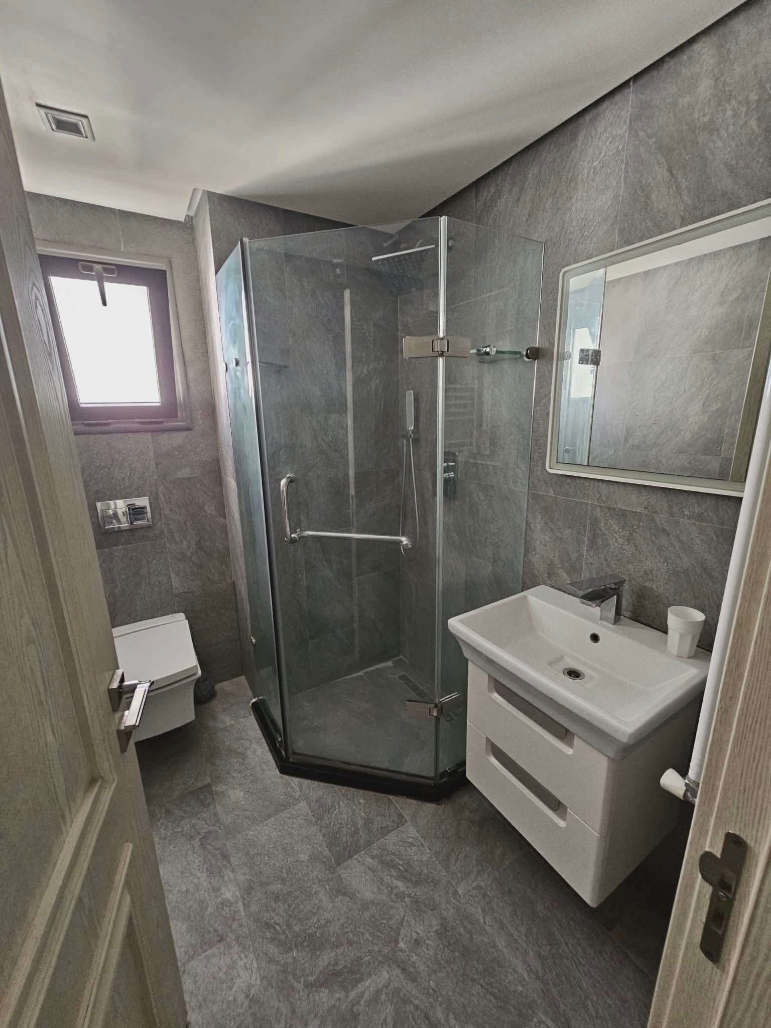 El Menzah El Menzah 9 Location Appart. 2 pices S1 meuble 1500 menzah 9c