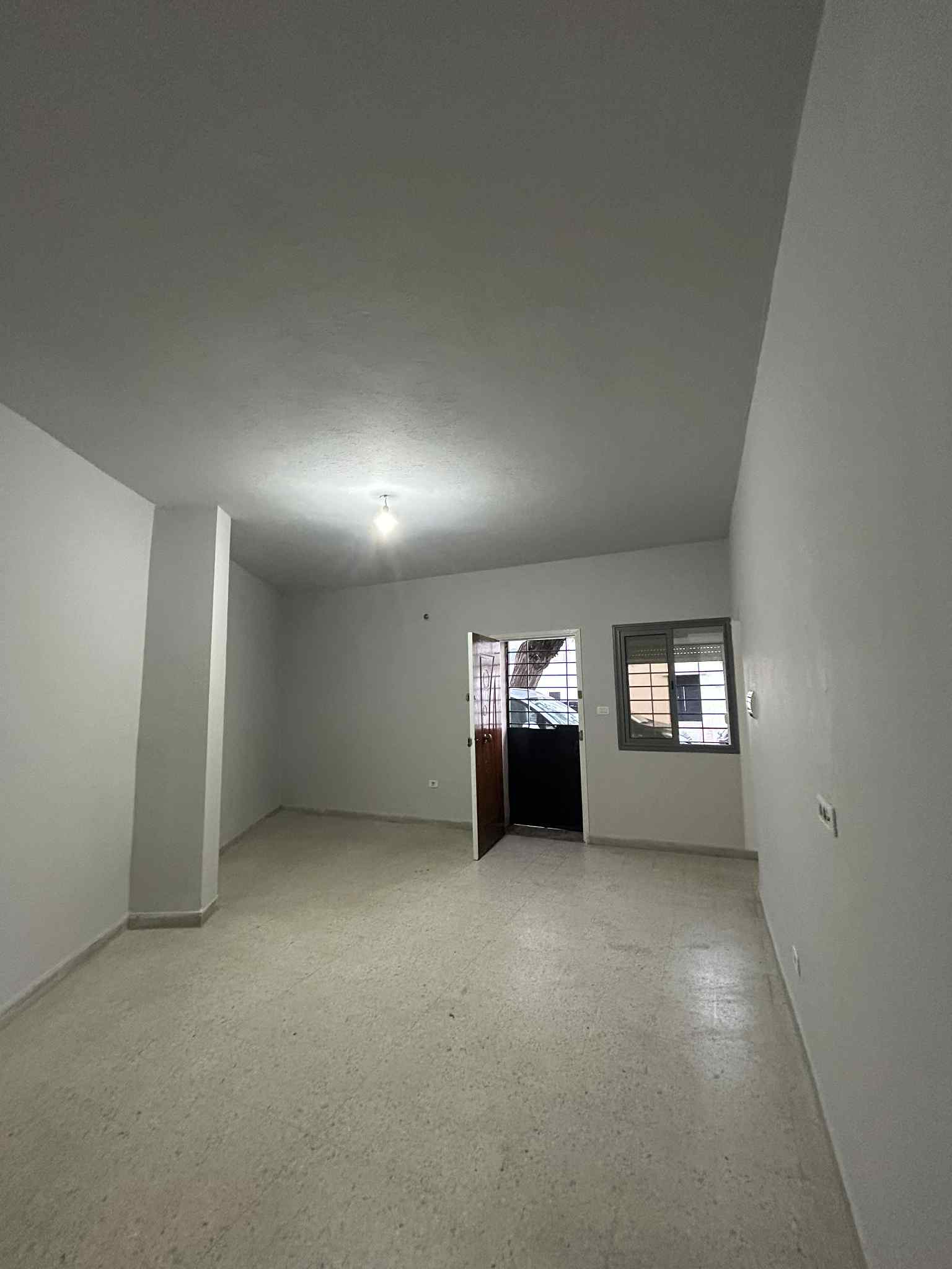 Sidi El Bechir Monfleury Location Appart. 1 pice Bureau de commerce