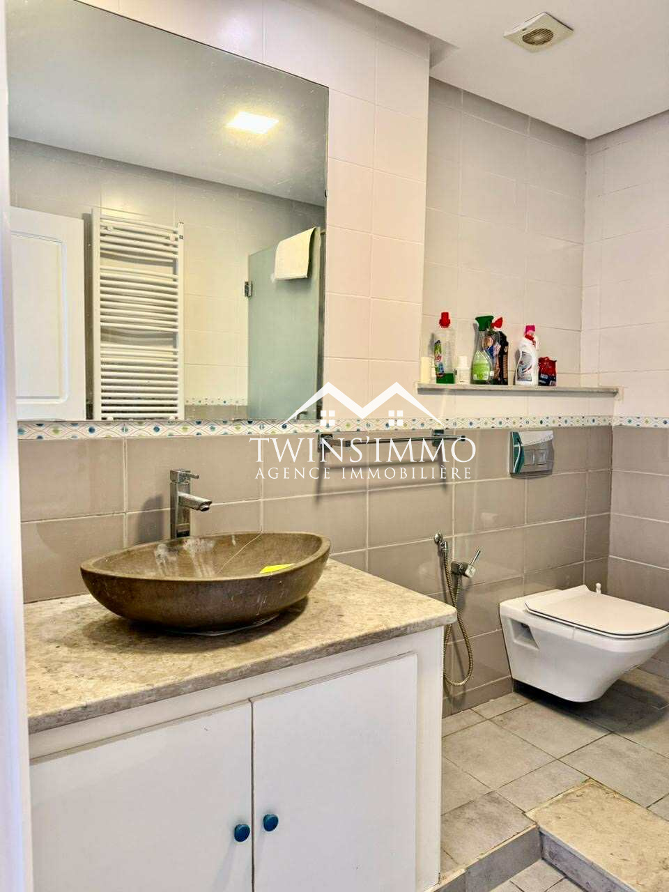 La Marsa Marsa Ennassim Location Appart. 2 pices tage de villa s2  la marsa ville