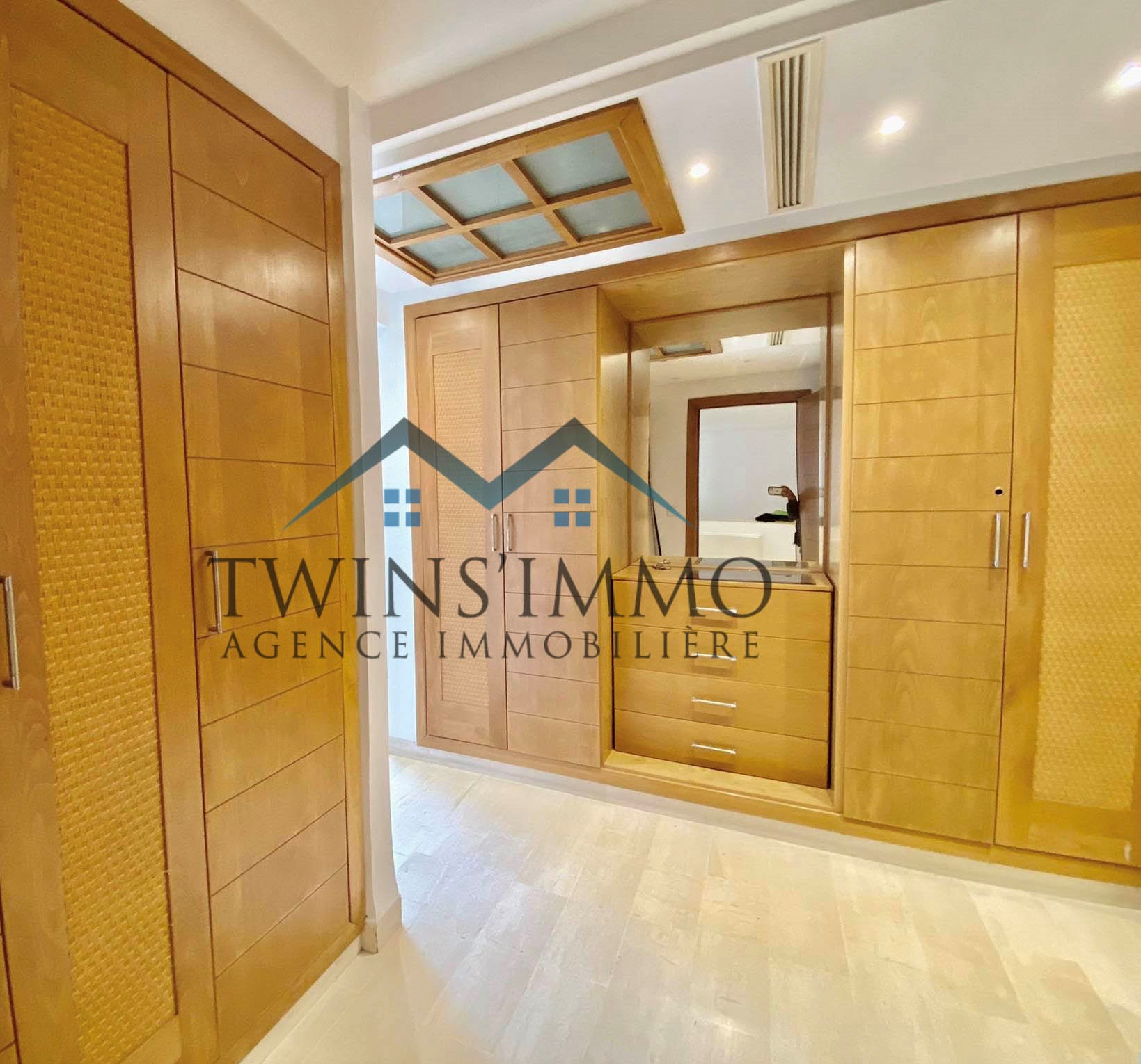 La Marsa Cite El Hana Location Duplex Duplex de 240 m2  la marsa