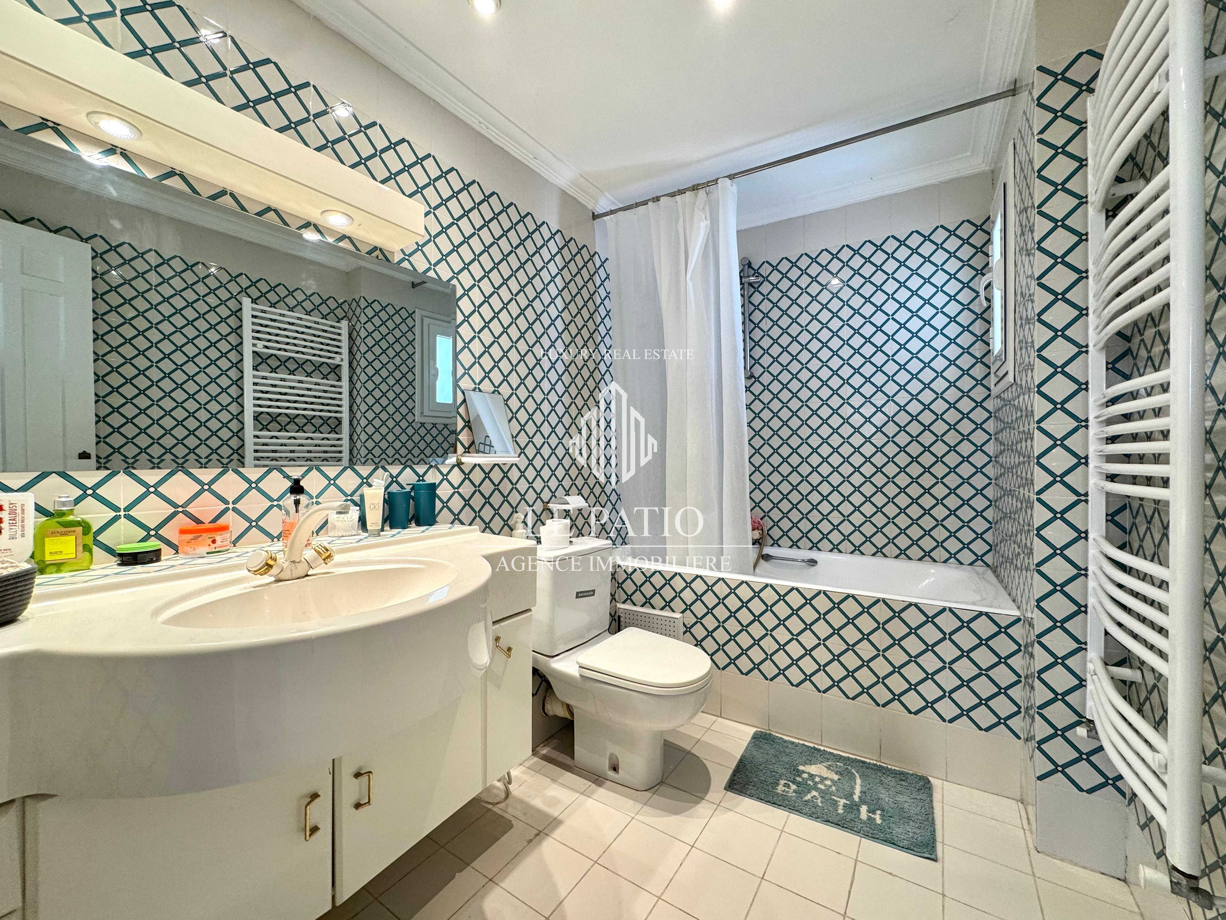 La Marsa Gammart Location Appart. 4 pices Appartement s3 meubl  gammarth