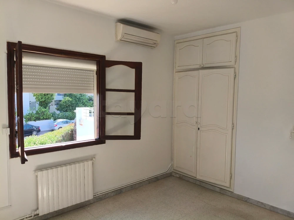 El Menzah El Manar 2 Location Maisons Villa  usage d'habitation ou bureautique  manar