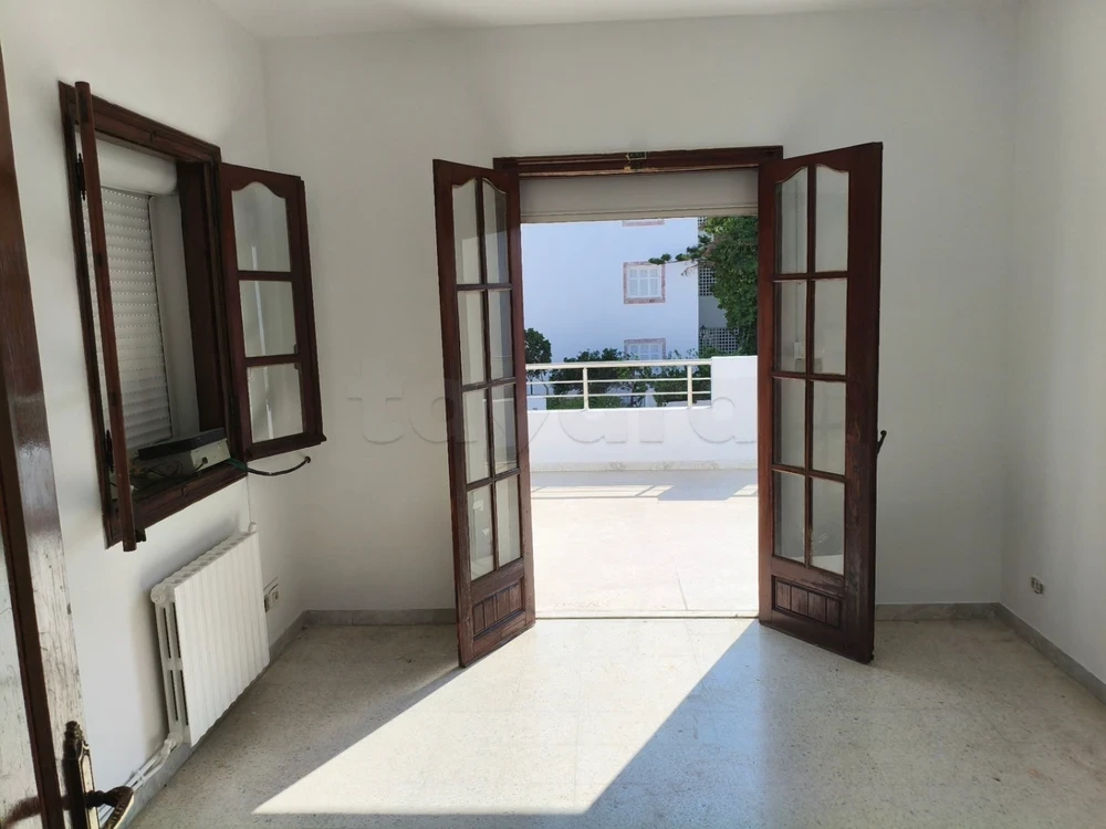 El Menzah El Manar 2 Location Maisons Villa  usage d'habitation ou bureautique  manar