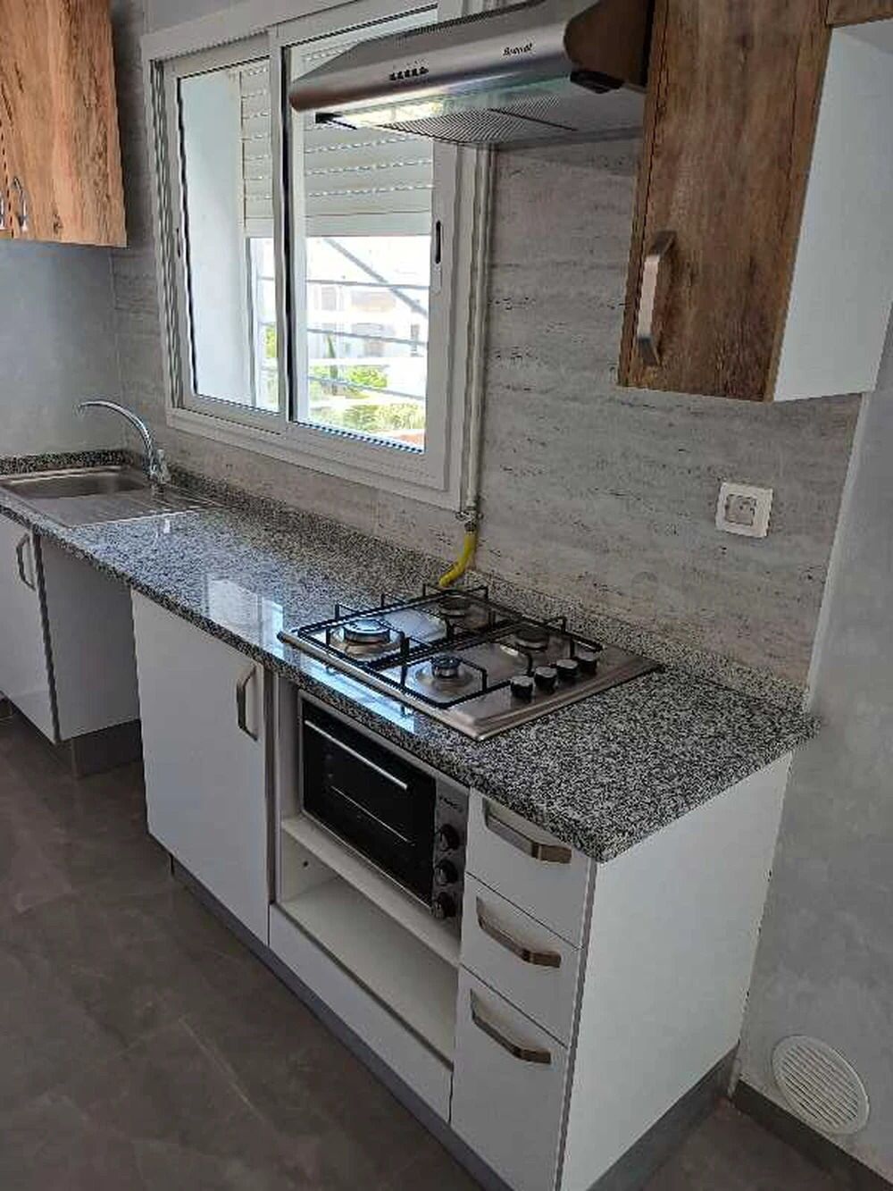 Mnihla Jardins d'el Menzah Location Appart. 2 pices Appartement s1 hs  jardin d'el menzah 2