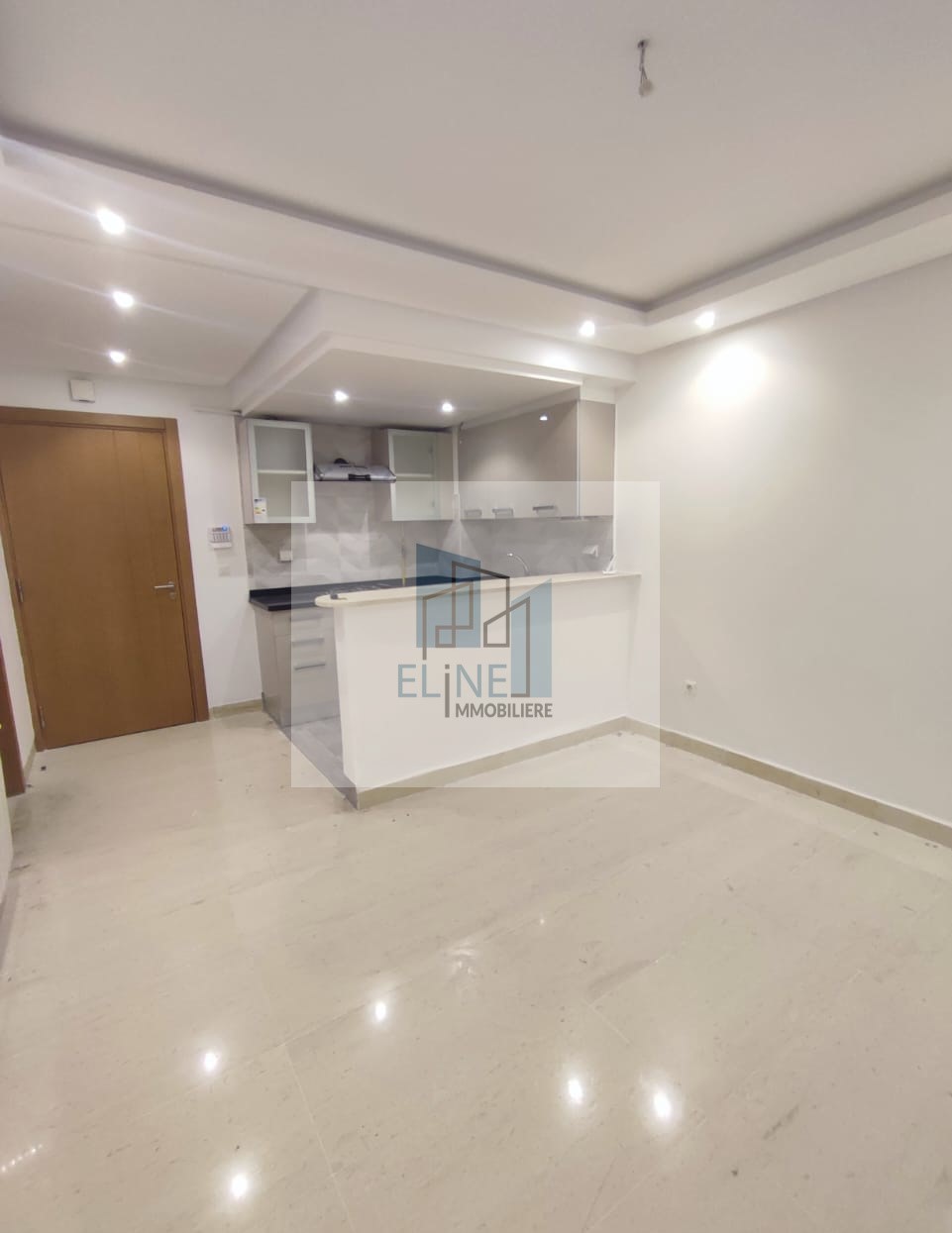 La Soukra La Soukra Location Appart. 1 pice Appt s plus 1 hts a soukra pres lc waikiki