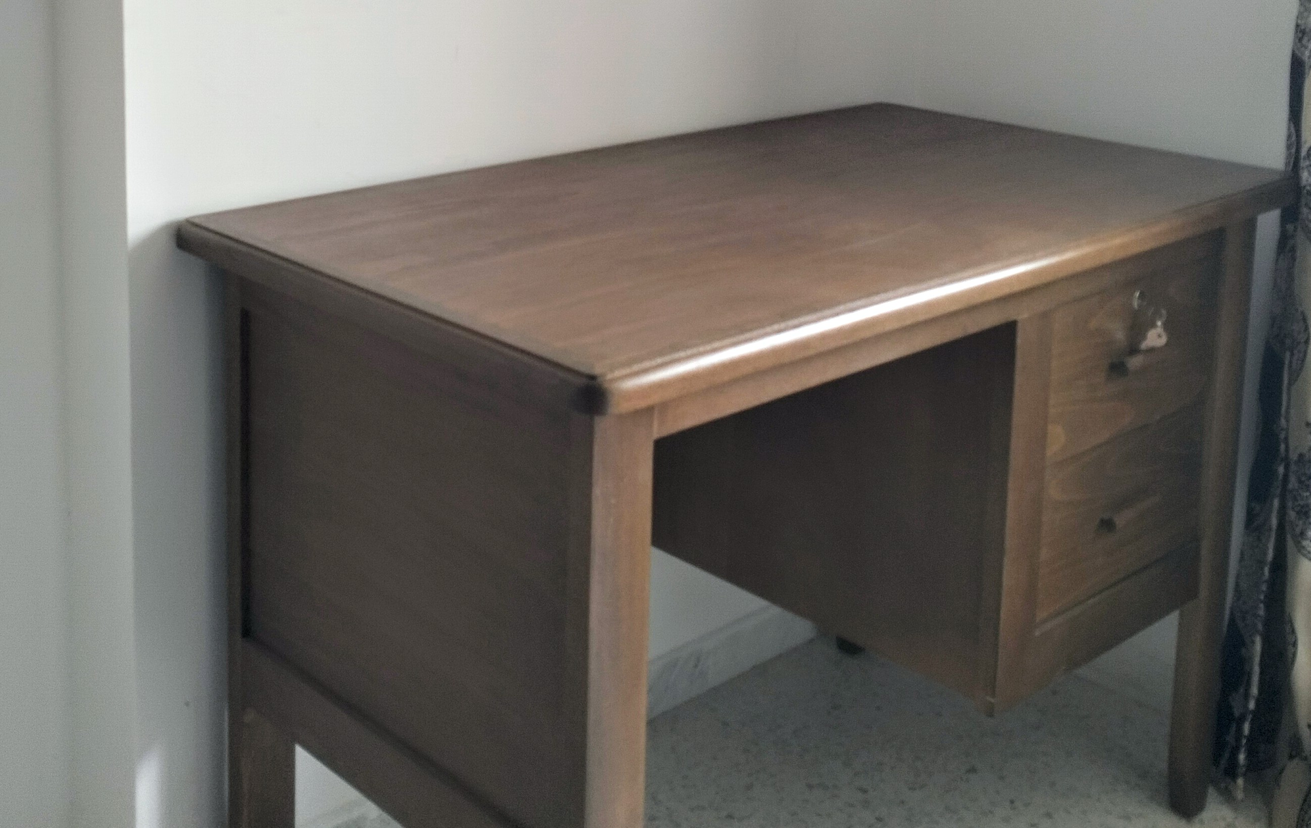 La Soukra Borj Louzir Meubles d'enfant bureaux Bureau pour lve ou tudiant en bois