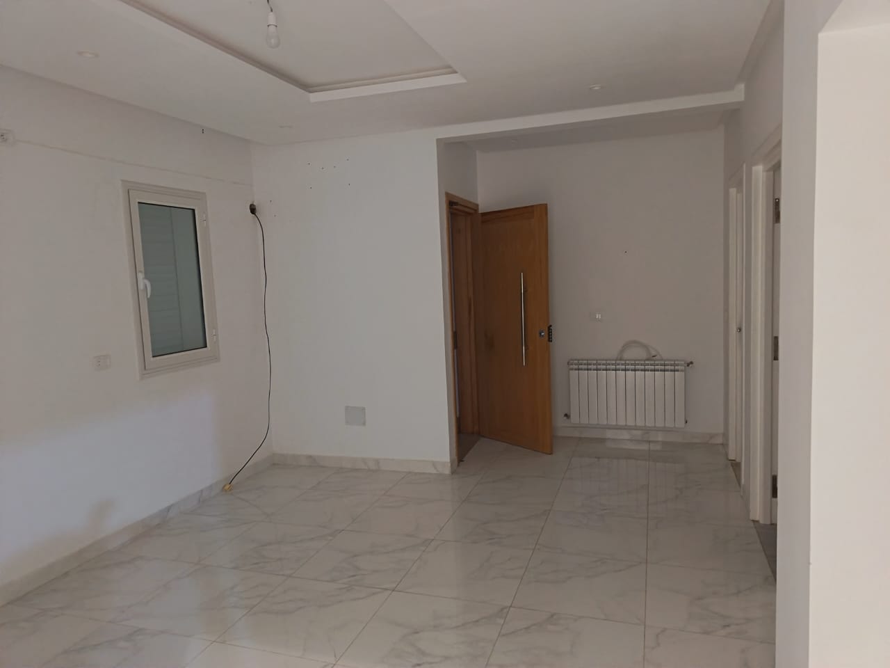 La Soukra Borj Louzir Location Appart. 3 pices Etage de villa appartement s2 au deuxieme etage
