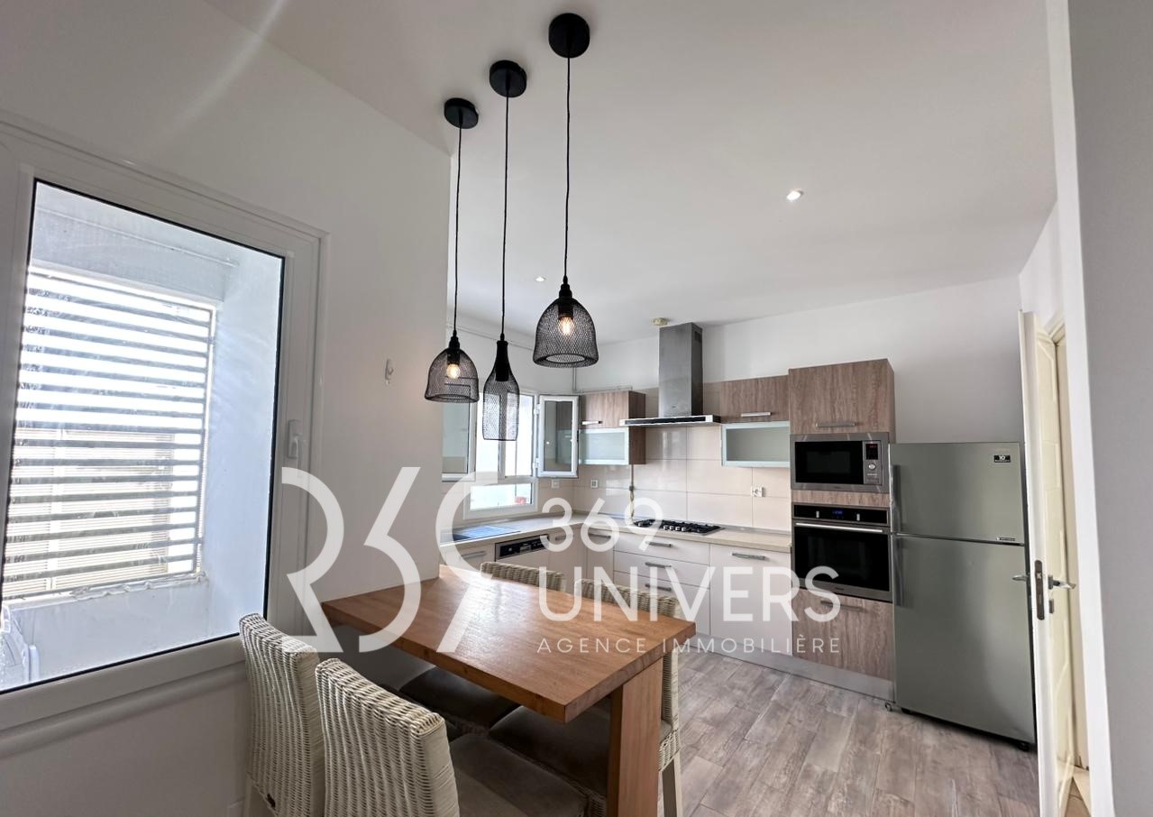 La Marsa Gammart Vente Duplex Triplex avec piscine  gammarth ref sh030