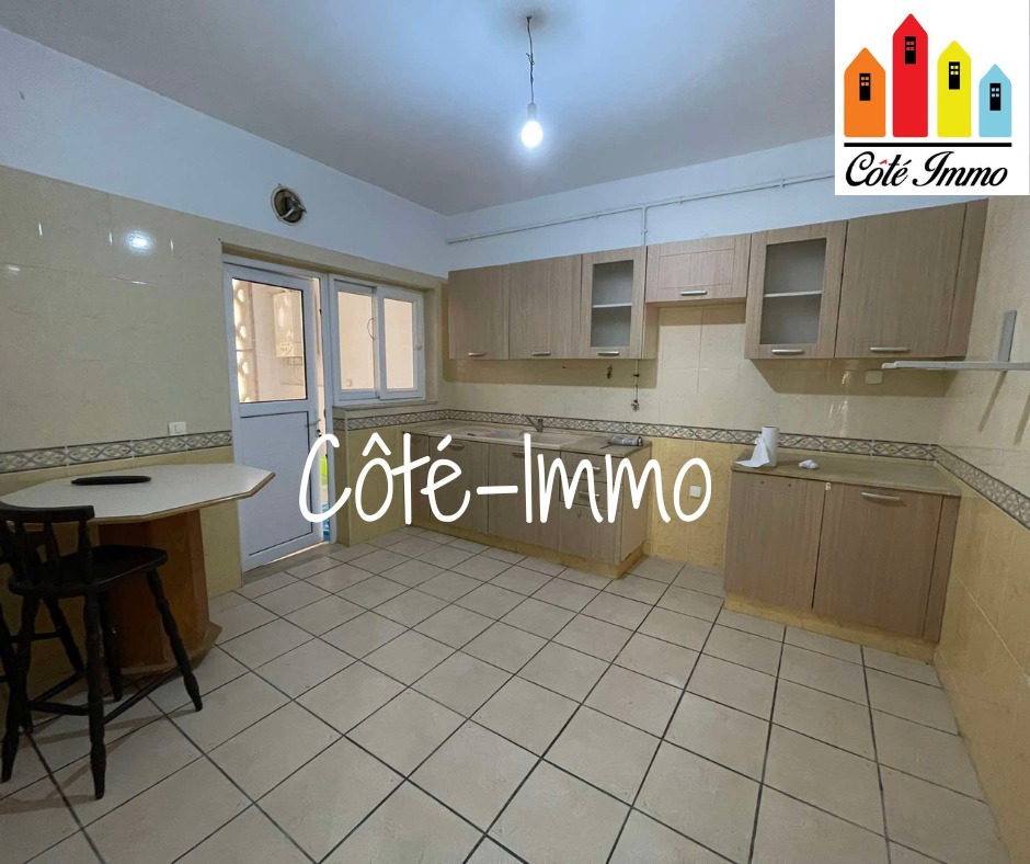 Ezzahra Ezzahra Vente Appart. 3 pices Appartement s3 hst  ezzahra