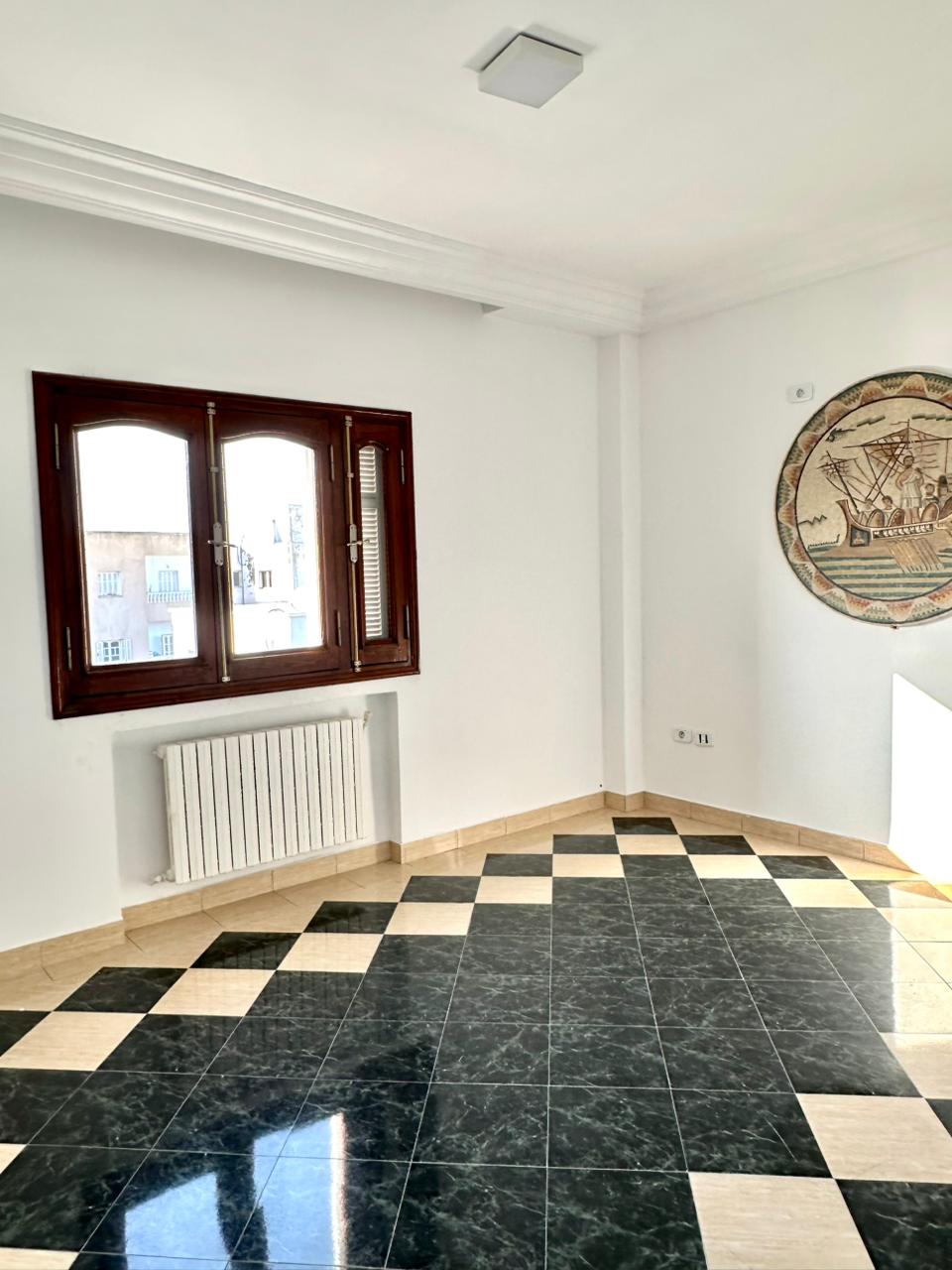 Cite El Khadra Cite Jardins Location Appart. 4 pices Etage de villa s4  alain savary usage bureautique