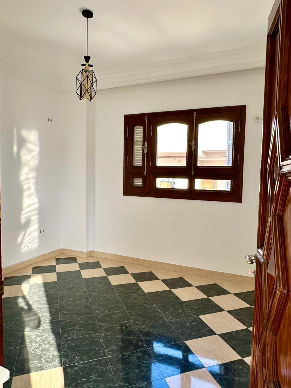 Cite El Khadra Cite Jardins Location Appart. 4 pices Etage de villa s4  alain savary usage bureautique