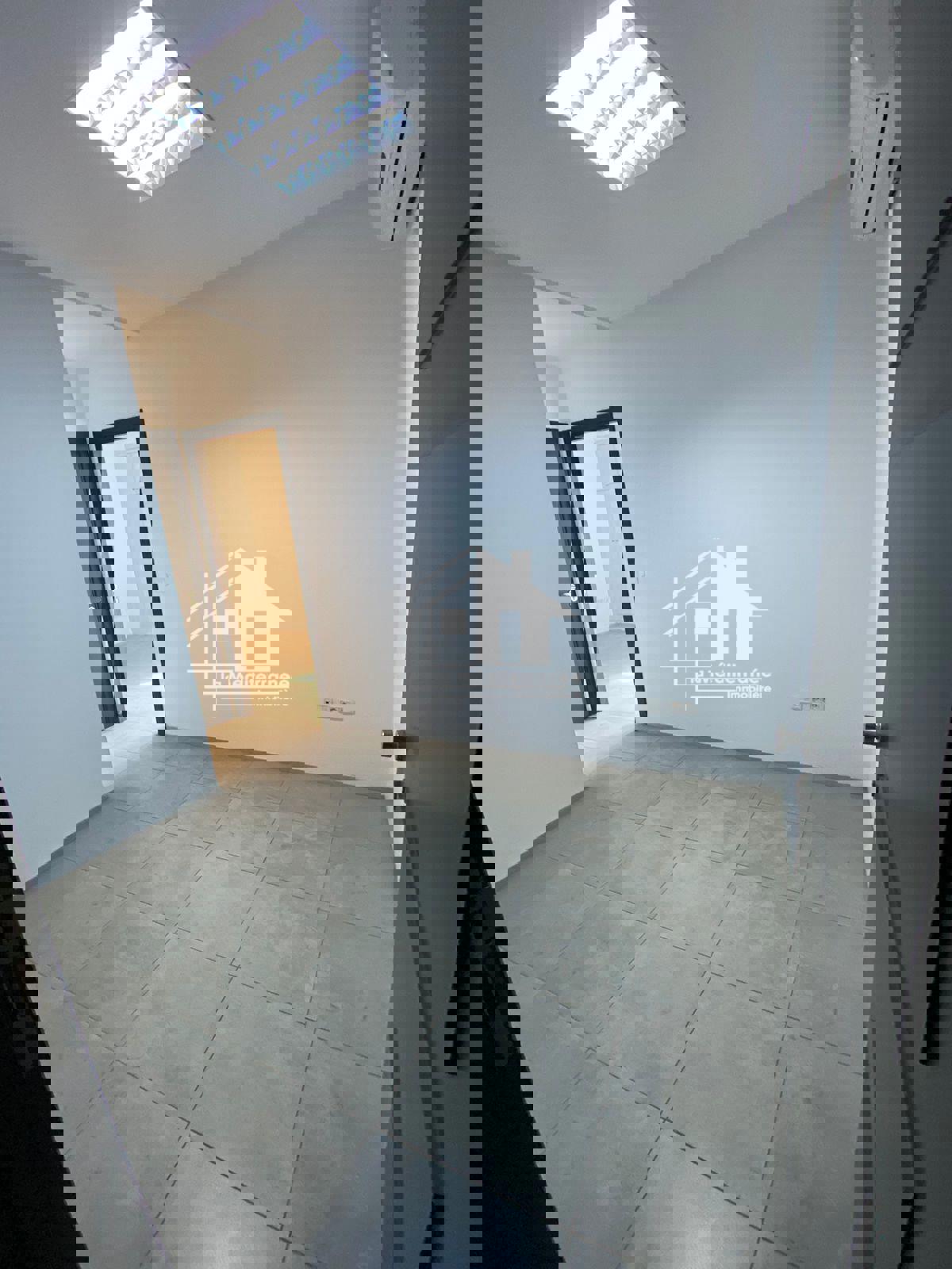 Le Bardo Le Bardo Bureaux & Commerces Bureau Bureau h1 au centre du bardo